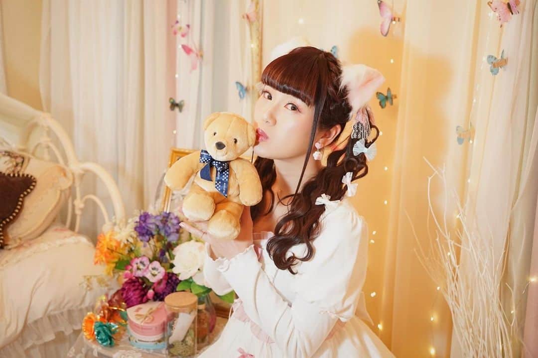 のインスタグラム：「･ ， ，  camera▶ 一畳さん ，   #ロリータ #ロリータファッション  #ロリータ服 #ポートレート #ポートレートモデル #被写体 #被写体依頼受付中  #撮影会モデル #モデル #被写体になります #撮影会  #福岡撮影会 #ポトレ #撮影モデル #カメラマンさんと繋がりたい #写真撮ってる人と繋がりたい #写真好きな人と繋がりたい #japan #girl #cute #sexy  #beauty #model #love #photo #follow」