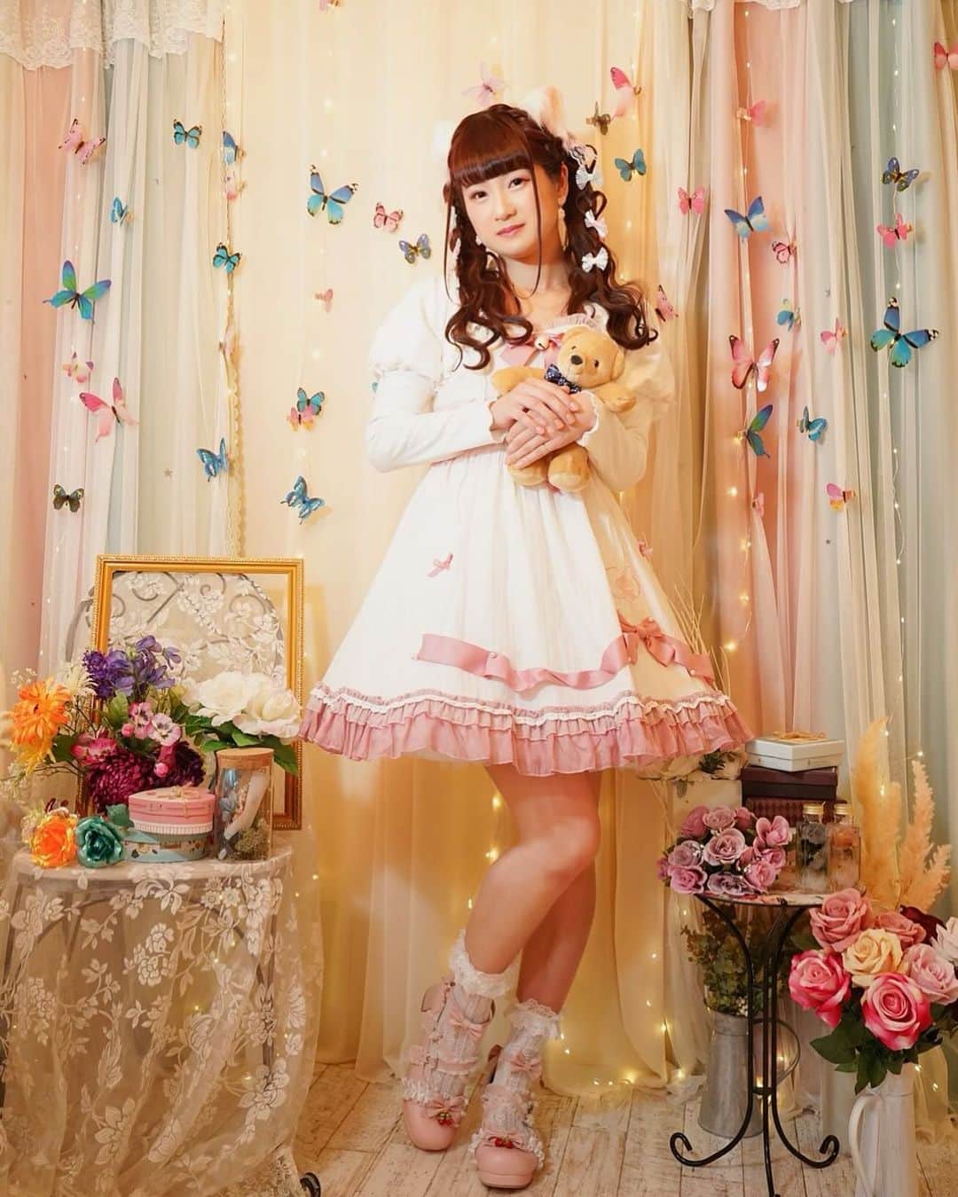 のインスタグラム：「･ ， ，  camera▶ 一畳さん ，   #ロリータ #ロリータファッション  #ロリータ服 #ポートレート #ポートレートモデル #被写体 #被写体依頼受付中  #撮影会モデル #モデル #被写体になります #撮影会  #福岡撮影会 #ポトレ #撮影モデル #カメラマンさんと繋がりたい #写真撮ってる人と繋がりたい #写真好きな人と繋がりたい #japan #girl #cute #sexy  #beauty #model #love #photo #follow」