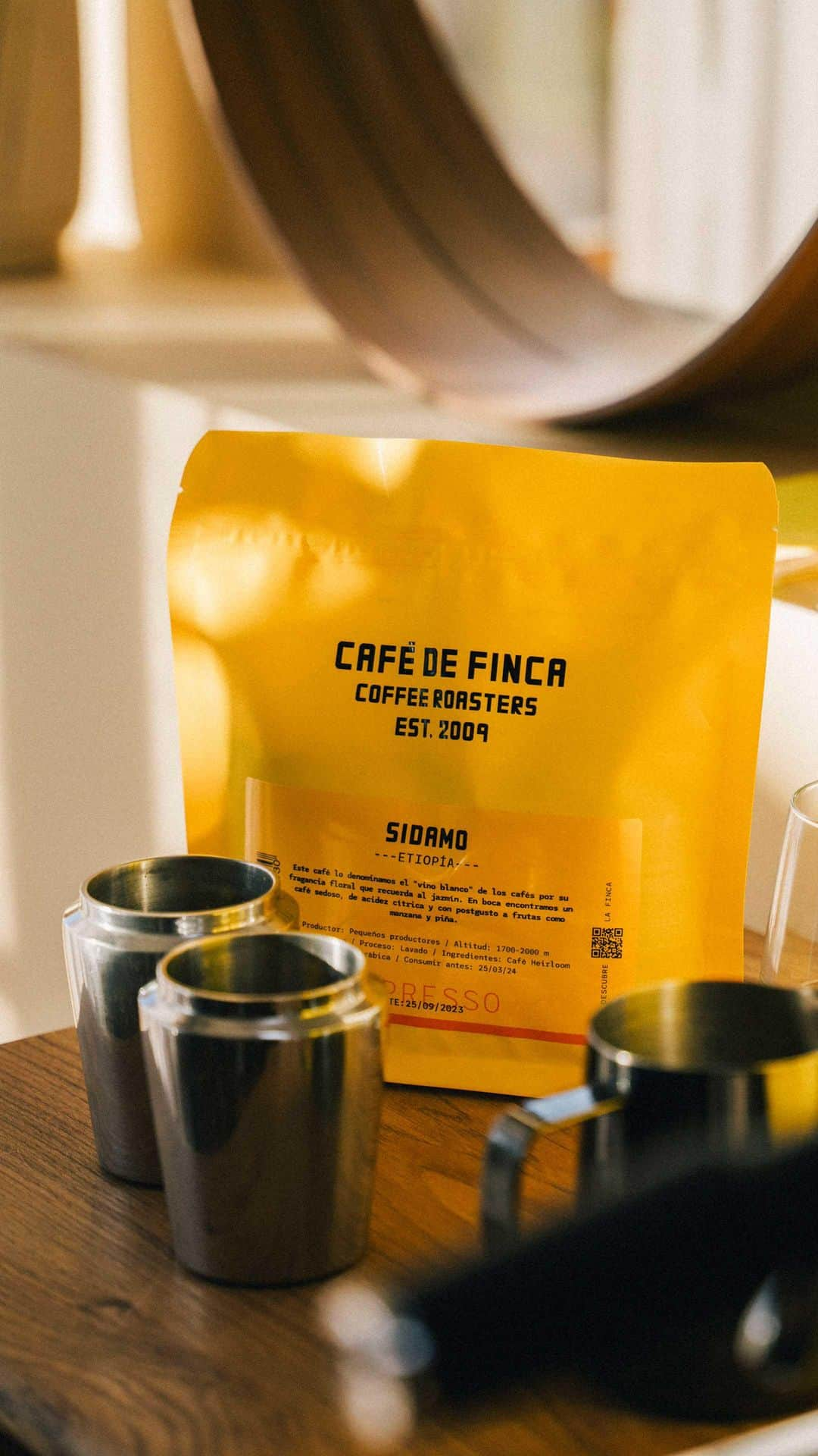 パウ・ガソルのインスタグラム：「DESCUBRE TU ORIGEN   @paugasol  @falcao  @mariosuarez4  @mterstegen1  @marcgasol   El café empieza aquí 🔗cafedefinca.eu 💛」