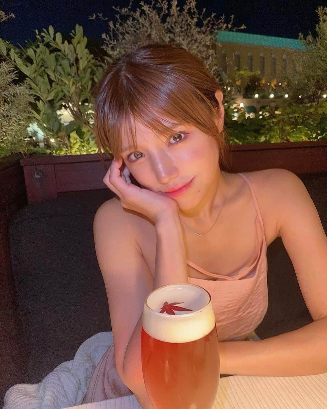 夏本あさみさんのインスタグラム写真 - (夏本あさみInstagram)「30歳、ビールの練習🍺」11月2日 17時24分 - natsumotoasami