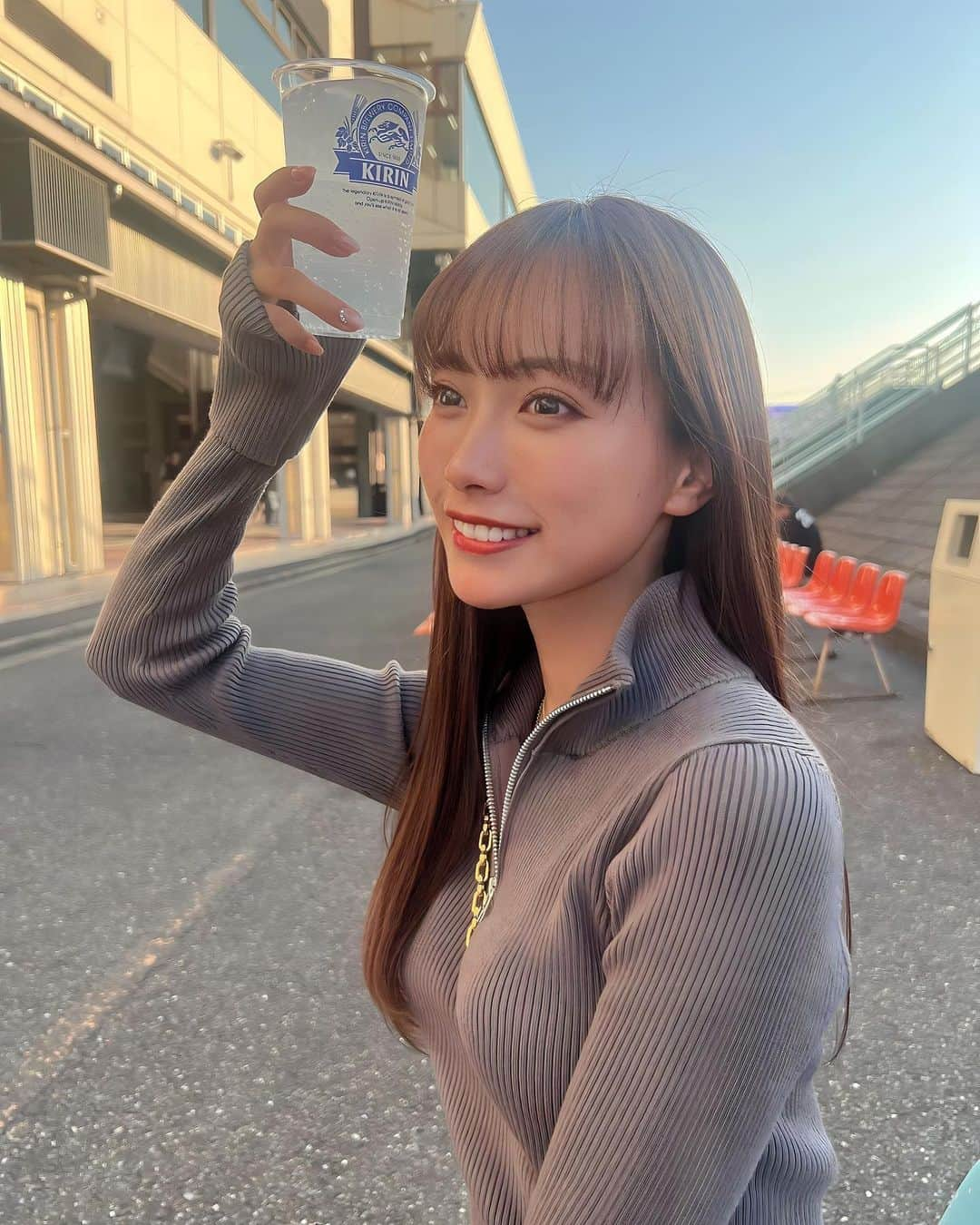 岡島彩花さんのインスタグラム写真 - (岡島彩花Instagram)「#ボートレース江戸川 🚤  この前当たった場内利用券で レモンサワー買えた🍋ラッキー☺️」11月2日 17時25分 - okajima_ayaka