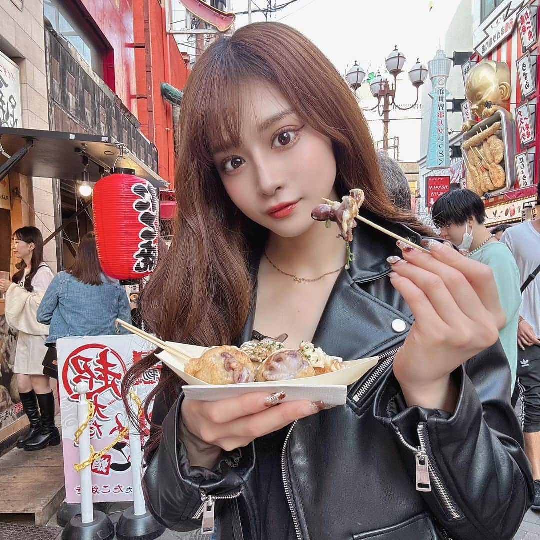 Raniのインスタグラム：「🐙🔥◓✧*  #osaka #takoyaki #踊りだこ #大阪 #心斎橋 #たこ焼き #japan #食べ歩き #happy #love #道頓堀 #大阪グルメ」