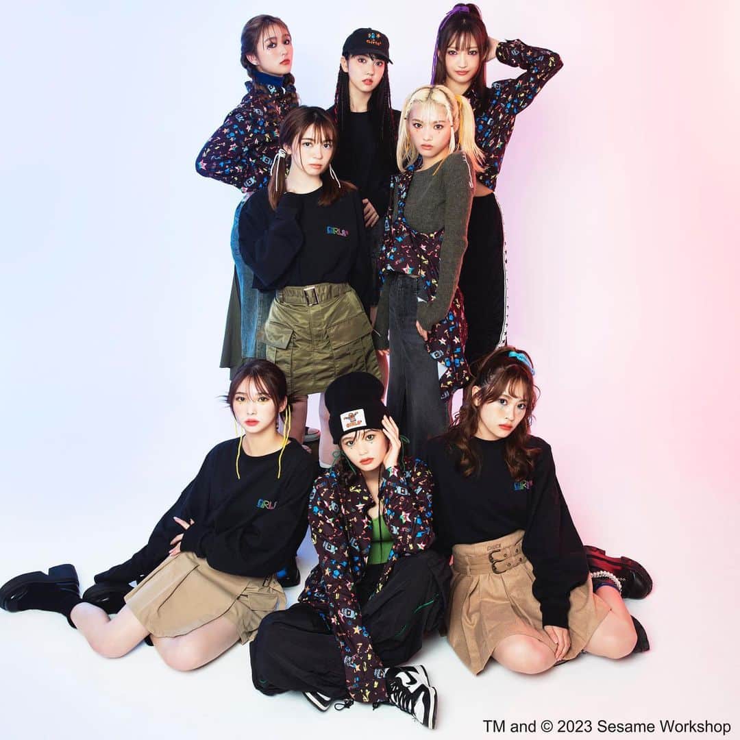 Girls²さんのインスタグラム写真 - (Girls²Instagram)「𝐒𝐄𝐒𝐀𝐌𝐄 𝐒𝐓𝐑𝐄𝐄𝐓×𝐆𝐢𝐫𝐥𝐬𝟐 𝐛𝐲 𝐏𝐎𝐍𝐄𝐘𝐂𝐎𝐌𝐁 𝐓𝐎𝐊𝐘𝐎  📍𝟐𝟎𝟐𝟑.𝟏𝟏.𝟐 𝟏𝟖:𝟎𝟎~ 𝐎𝐧 𝐒𝐀𝐋𝐄 📸𝐆𝐢𝐫𝐥𝐬²  #Girls2 #ガールズガールズ #セサミストリート #パニカムトーキョー」11月2日 17時42分 - girls2_official