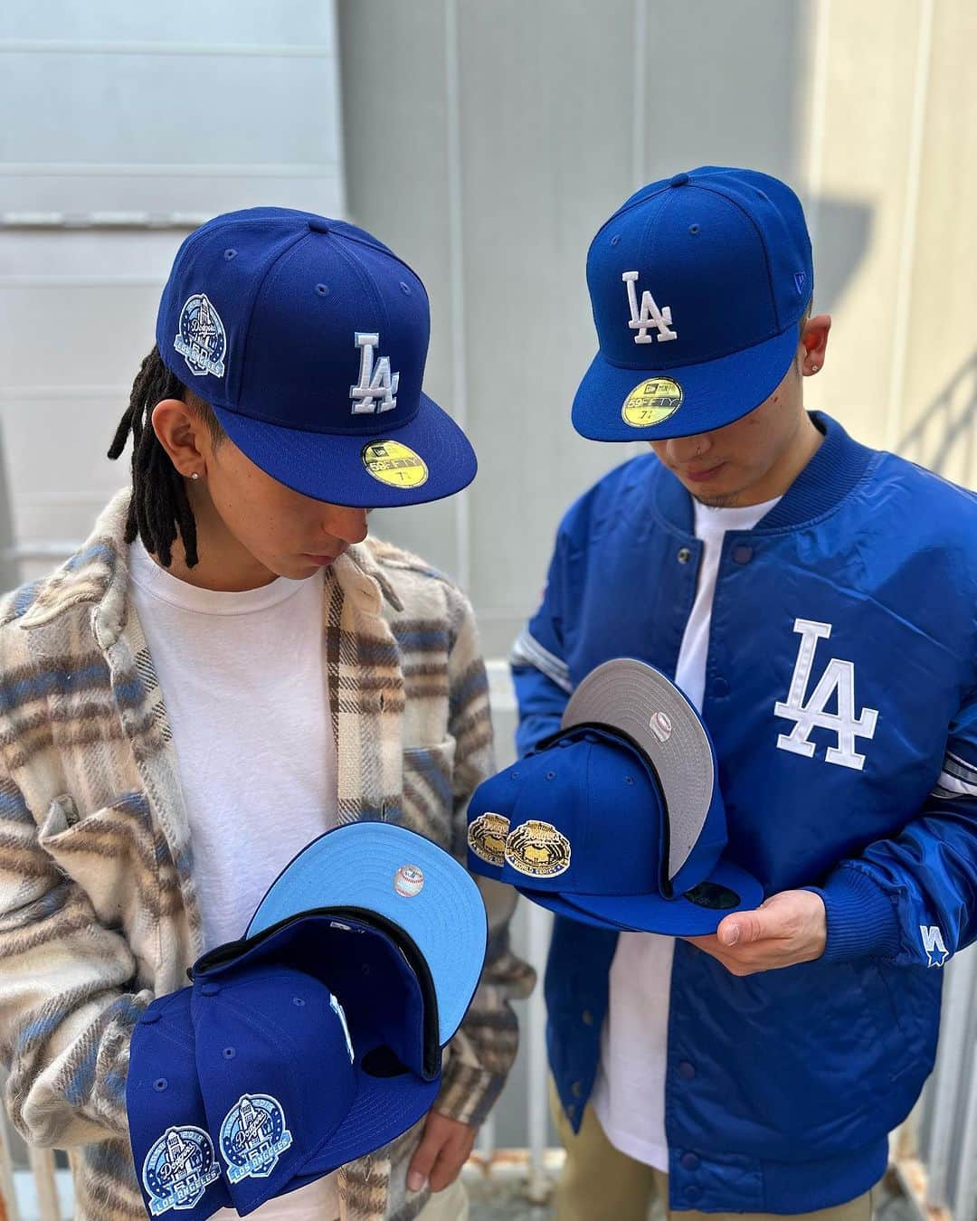 GROW AROUNDさんのインスタグラム写真 - (GROW AROUNDInstagram)「#growaroundnewarrivals   今週もNEW ERA 59FIFTY FITTED CAP 別注シリーズの発売になります🎉  今週は4型の発売になります！  HUSTON ASTROS 1986 ALL STAR GAME  NEWYORK METS SUBWAY SERIES YANKEE STADIUM  LOS ANGELS DOGERS 1958-2018 60th Anniversary  LOS ANGELS DOGERS WORLD SERIES  明日11/3（金）より  渋谷店・オンライン 12:00~ 横浜ビブレ店11:30~ お台場ダイバーシティ店 11:00~ お台場アクアシティ店11:00~ 町田東急ツインズ店 10:00~  みなさまお見逃しなく💨✨」11月2日 17時43分 - growaround
