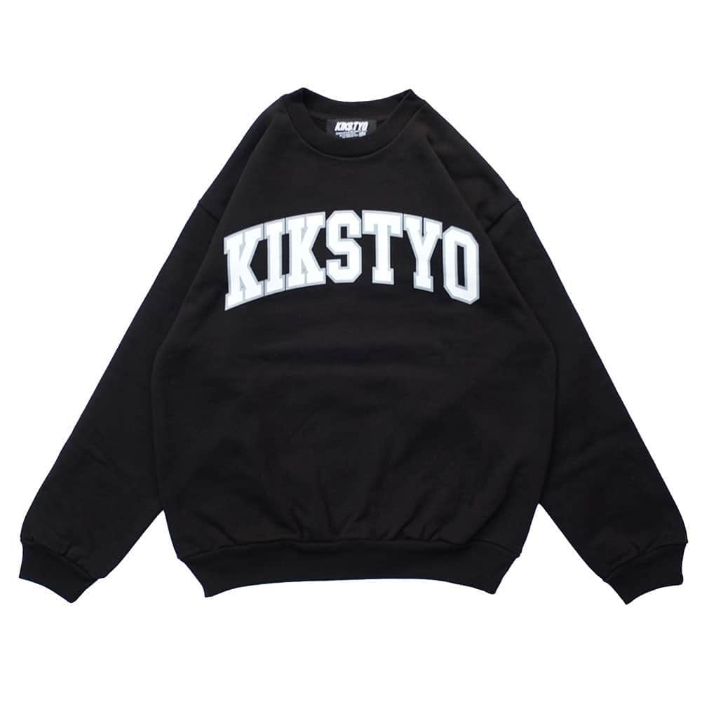 KIKSTYOさんのインスタグラム写真 - (KIKSTYOInstagram)「. HEAVYWEIGHT LOGO CREWNECK. 15ozのヘヴィーウェイト生地を使用した裏起毛のクルーネックスウェット。  フロントには一回り大きなアーチロゴがプリントされ、インパクト抜群。  注）お電話でのご注文、お問い合わせはKIKSTYO HEAD SHOP03-5766-6482までお願い致します。  実店舗と在庫を共有しております。多少のお時間差にて欠品になることもございます。予めご了承頂ますようお願い致します。  サイズ表 着丈（cm） M69 ,L72 ,XL75 ,XXL78 身幅（cm） M55 ,L58 ,XL61 ,XXL64 肩幅（cm） M50 ,L53 ,XL56 ,XXL59 袖丈（cm） M61 ,L62 ,XL63 ,XXL64  画像はサンプルです。実際とは若干異なる場合がございます。 #kikstyo #archlogo #newarrivals」11月2日 17時43分 - kikstyo