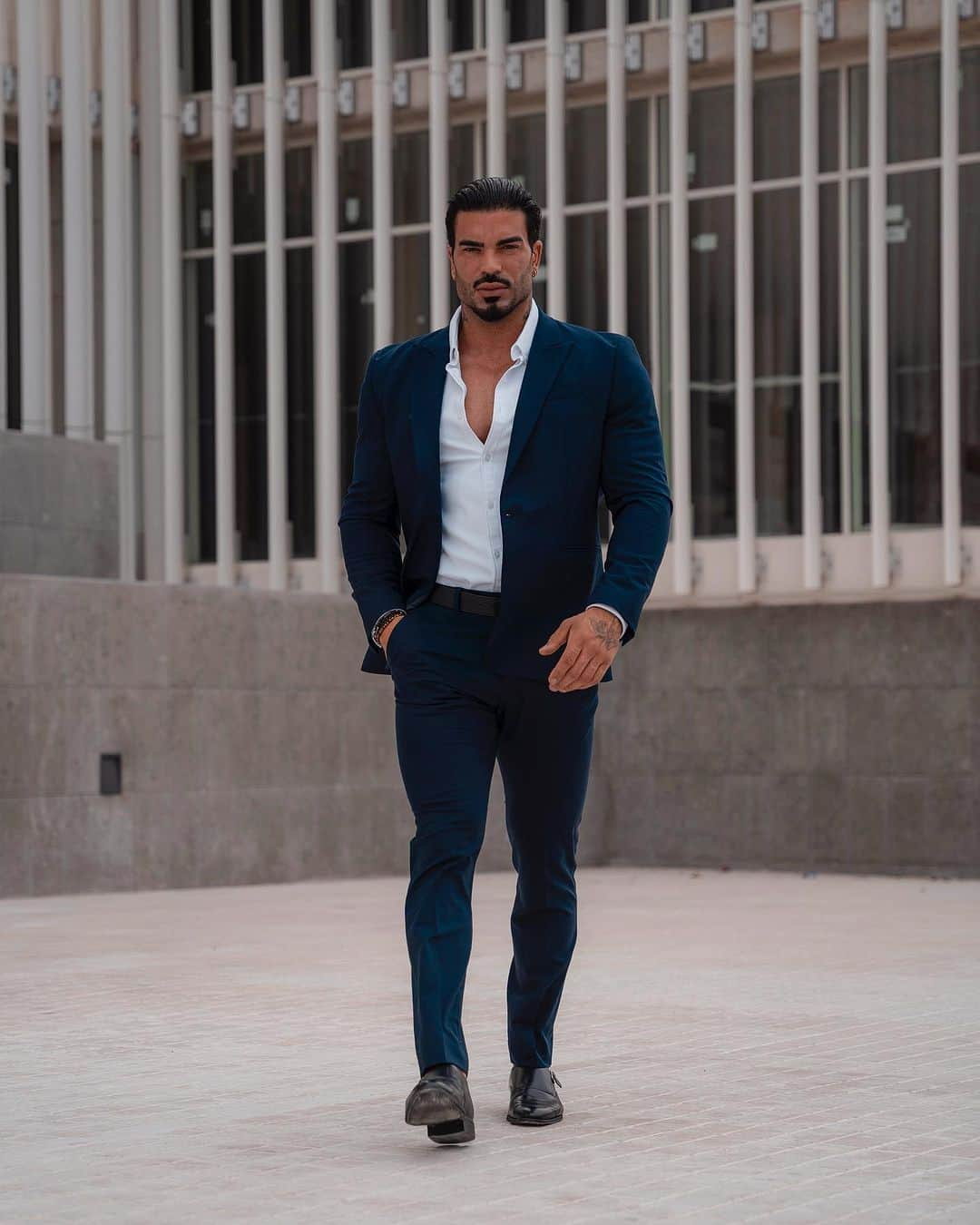 Sergi Constanceのインスタグラム：「🍂 @fathersons_   #fathersons #men #class #style」