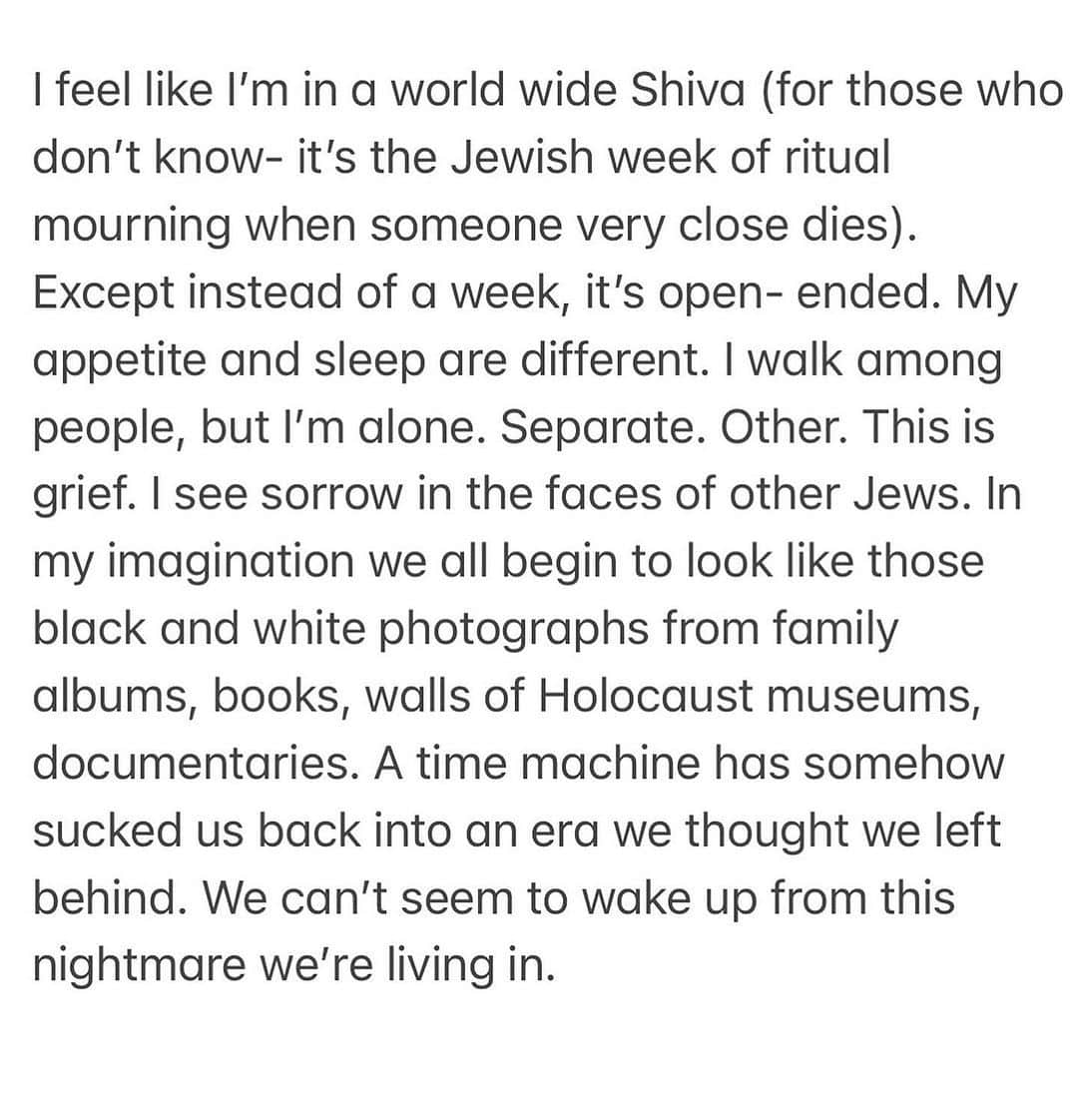 デブラ・メッシングのインスタグラム：「#Repost @reginaspektor ・・・ Filled with thoughts, filled with feelings, crying daily, pushing myself to see what’s out there, praying for the hostages to be returned, praying for civilians to stay alive, staying strong yet not bitter, loving more and more and more. That’s where I’m at 🤍🩵💙💪🇮🇱. Am Yisrael Chai 🙌」