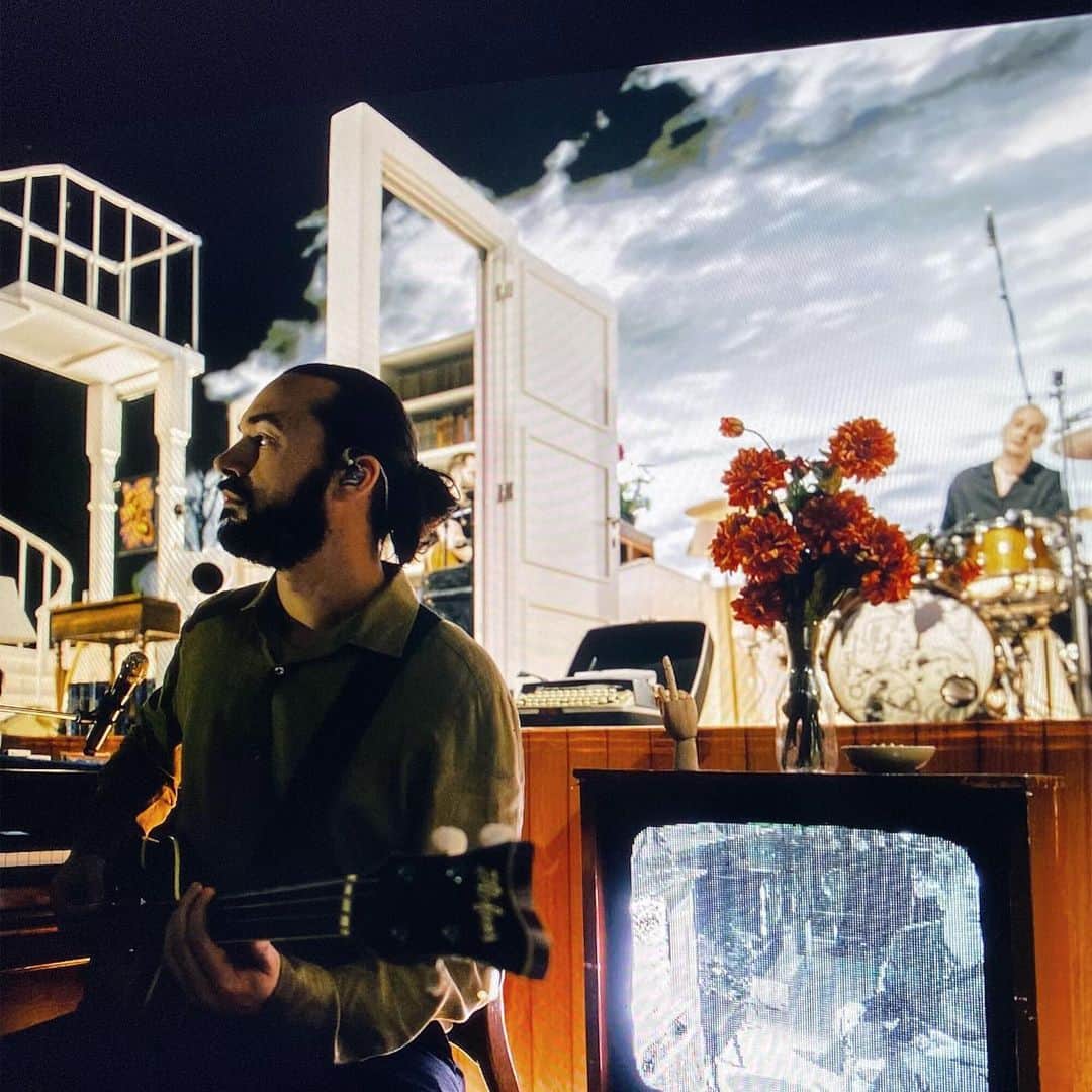 さんのインスタグラム写真 - (Instagram)「The 1975 Still... at their very best Allstate Arena Rosemont, Illinois 29th October 2023」11月3日 3時27分 - the1975