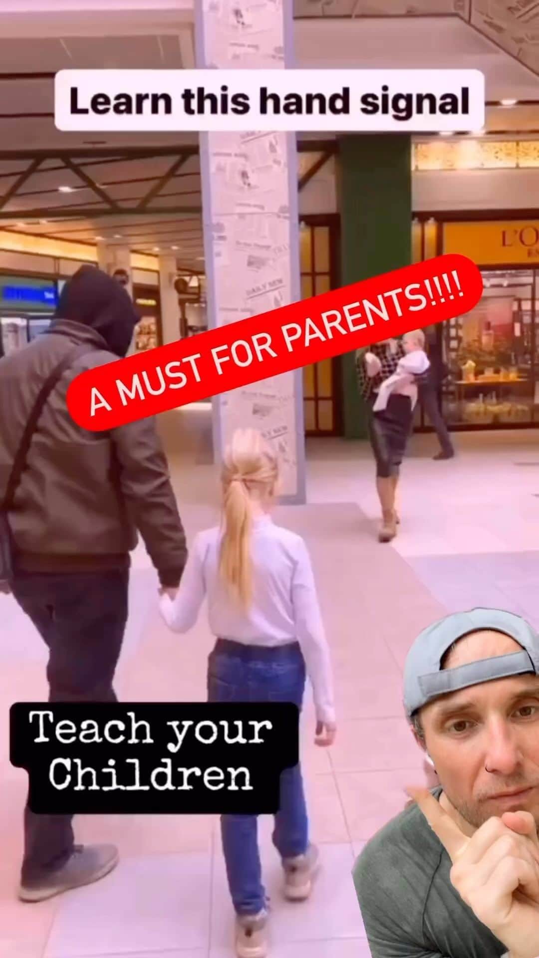 タイリース・ギブソンのインスタグラム：「If we teach our children this?  How would a random person know the symbols that the child is sending??? #humantrafficking」