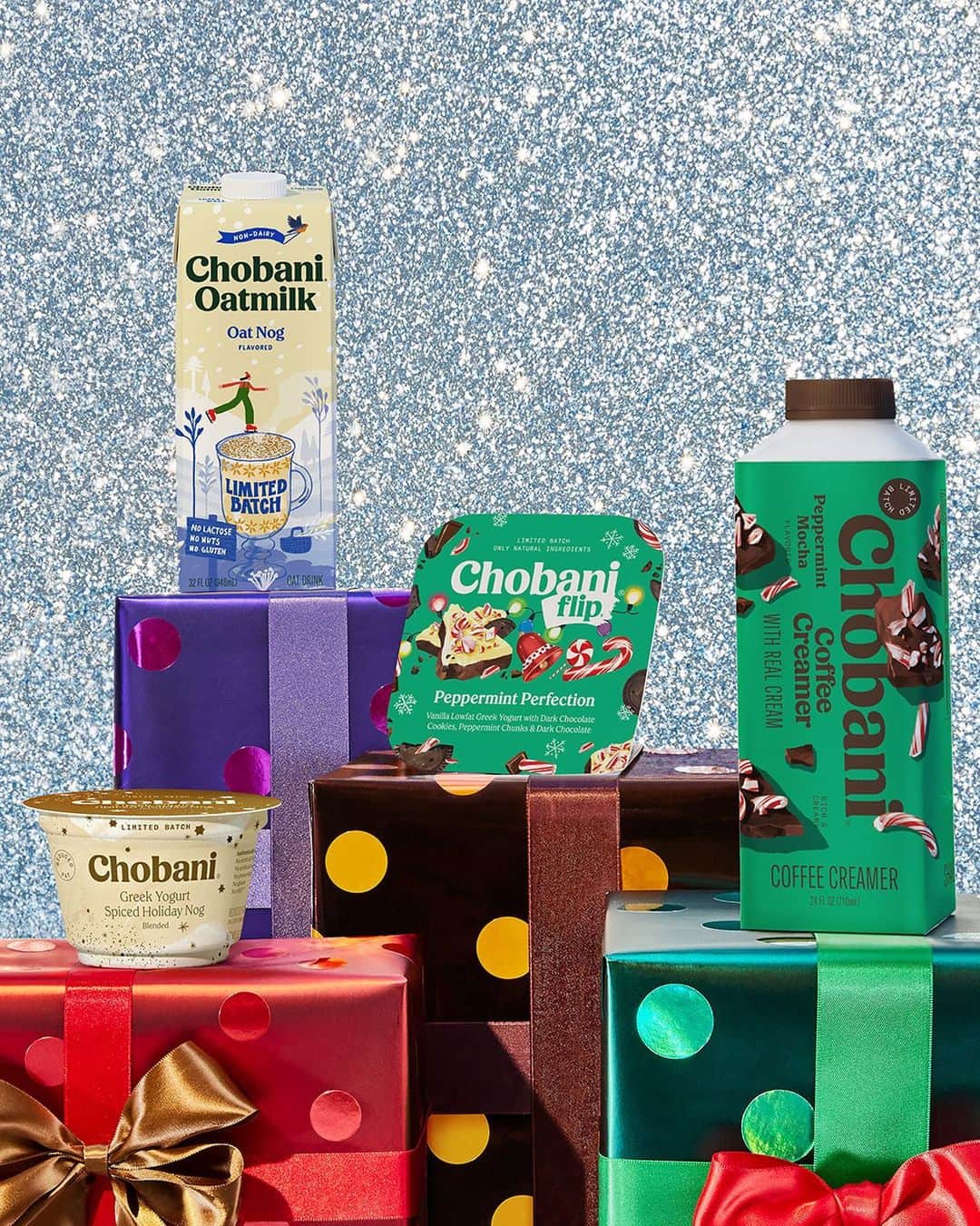 Chobaniのインスタグラム：「Deck the fridge with creamer for coffee fa-la-la-la. ’Tis the season to eat and drink jolly, fa-la-la-la. Spiced Holiday Nog and Peppermint Perfection on your spoon in merry measures, fa-la-la-la. Limited Batch flavors are holiday treasures. fa-la-la-la-vor.」