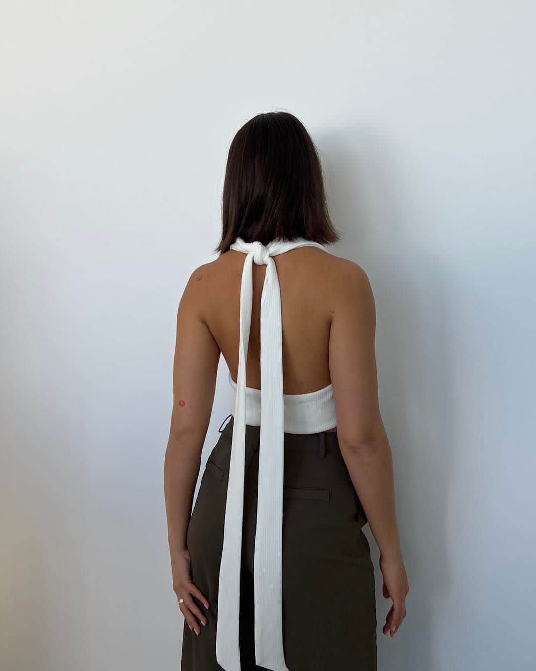 のインスタグラム：「Dramatic tie details as seen on our Edith Top 🏹 #sabo」