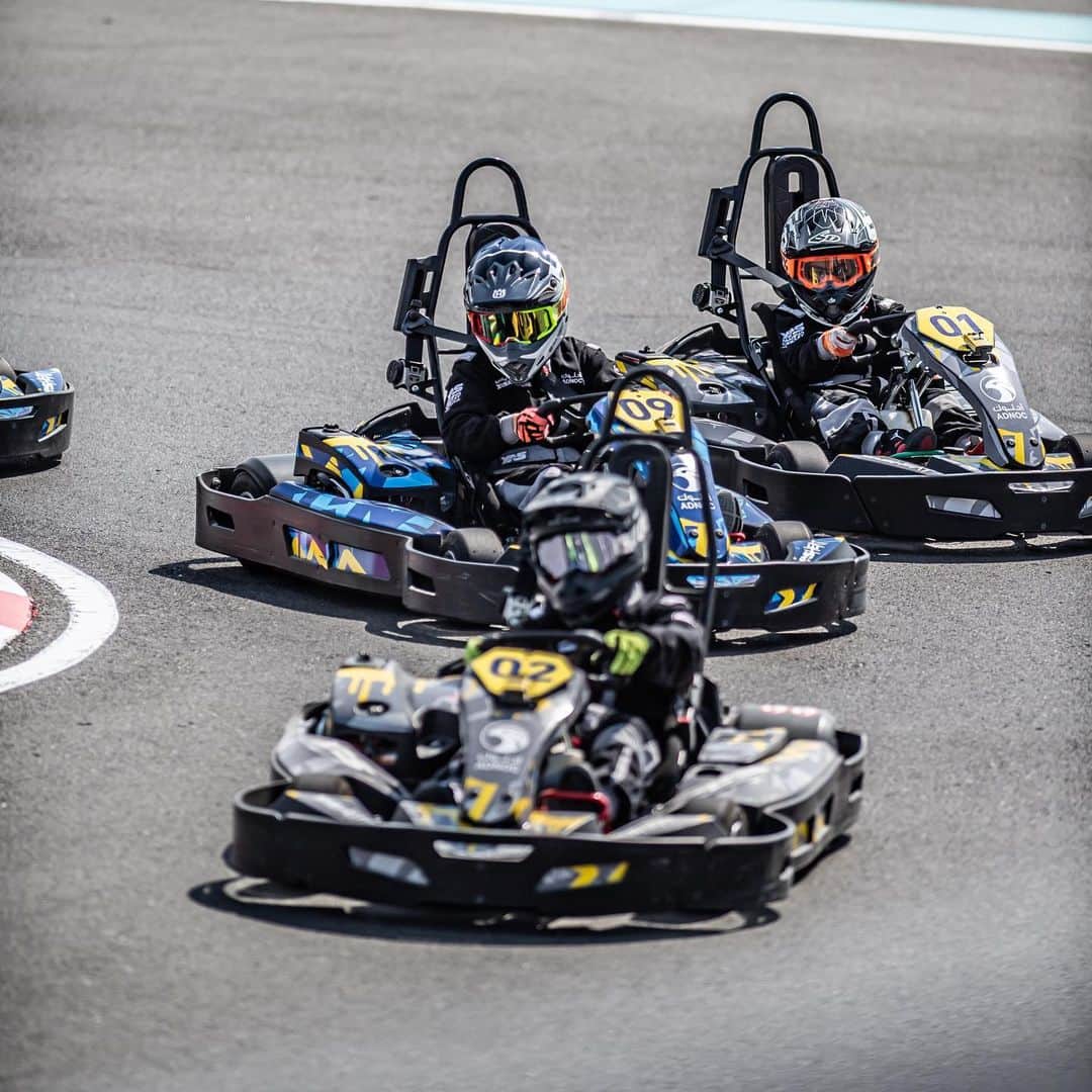 Racer X Onlineさんのインスタグラム写真 - (Racer X OnlineInstagram)「The WSX riders are on the track…the karting track 🤘🏼 @wsxchampionship returns this weekend in Abu Dhabi and the boys got to burn some laps on the go karts. Nothing like a little fun before we go racing 🏁 #AbuDhabiGP #WSX」11月3日 4時12分 - racerxonline