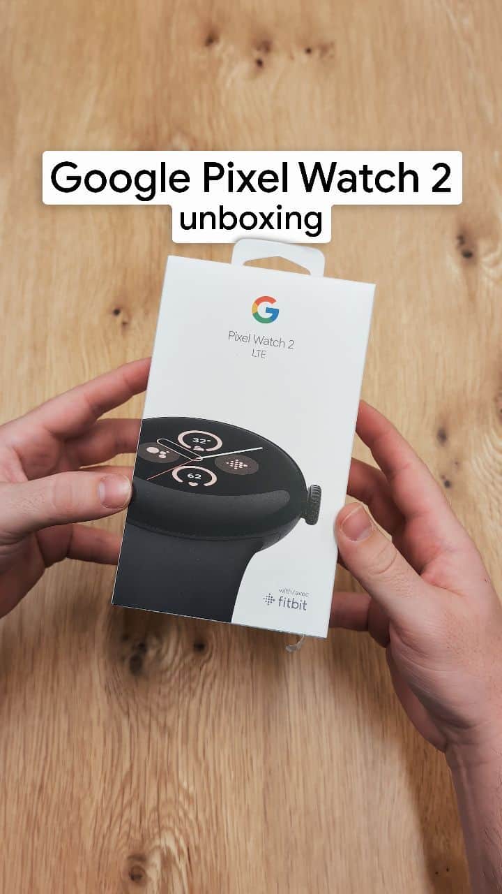 Googleのインスタグラム：「Unboxing the new @GooglePixel Watch 2 📦 #Google #PixelWatch #ASMR」
