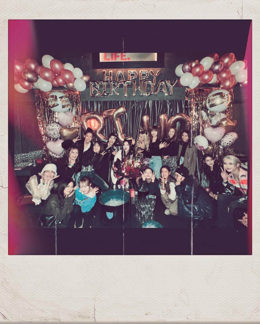 南りほさんのインスタグラム写真 - (南りほInstagram)「28🎂🖤😈🩷 2days thank you my friends💋😍🫶🏻」11月2日 19時45分 - minami.riho