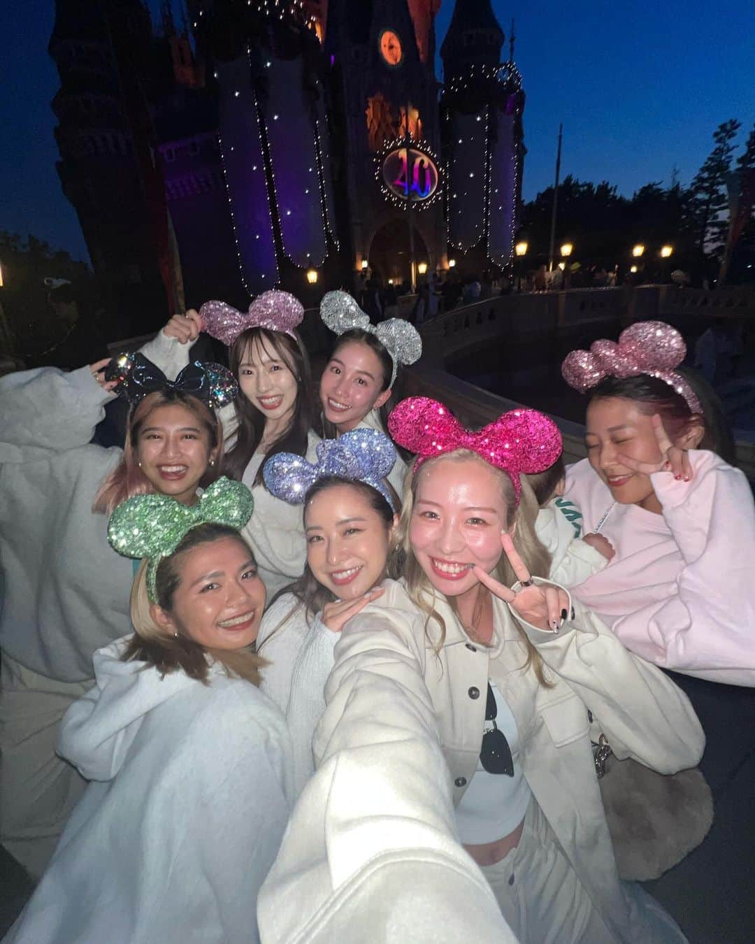 菅真鈴さんのインスタグラム写真 - (菅真鈴Instagram)「⁡ . ⁡ 載せきれなかった写真たち♡🐭♡ ⁡ #disney」11月2日 19時54分 - marin.21s