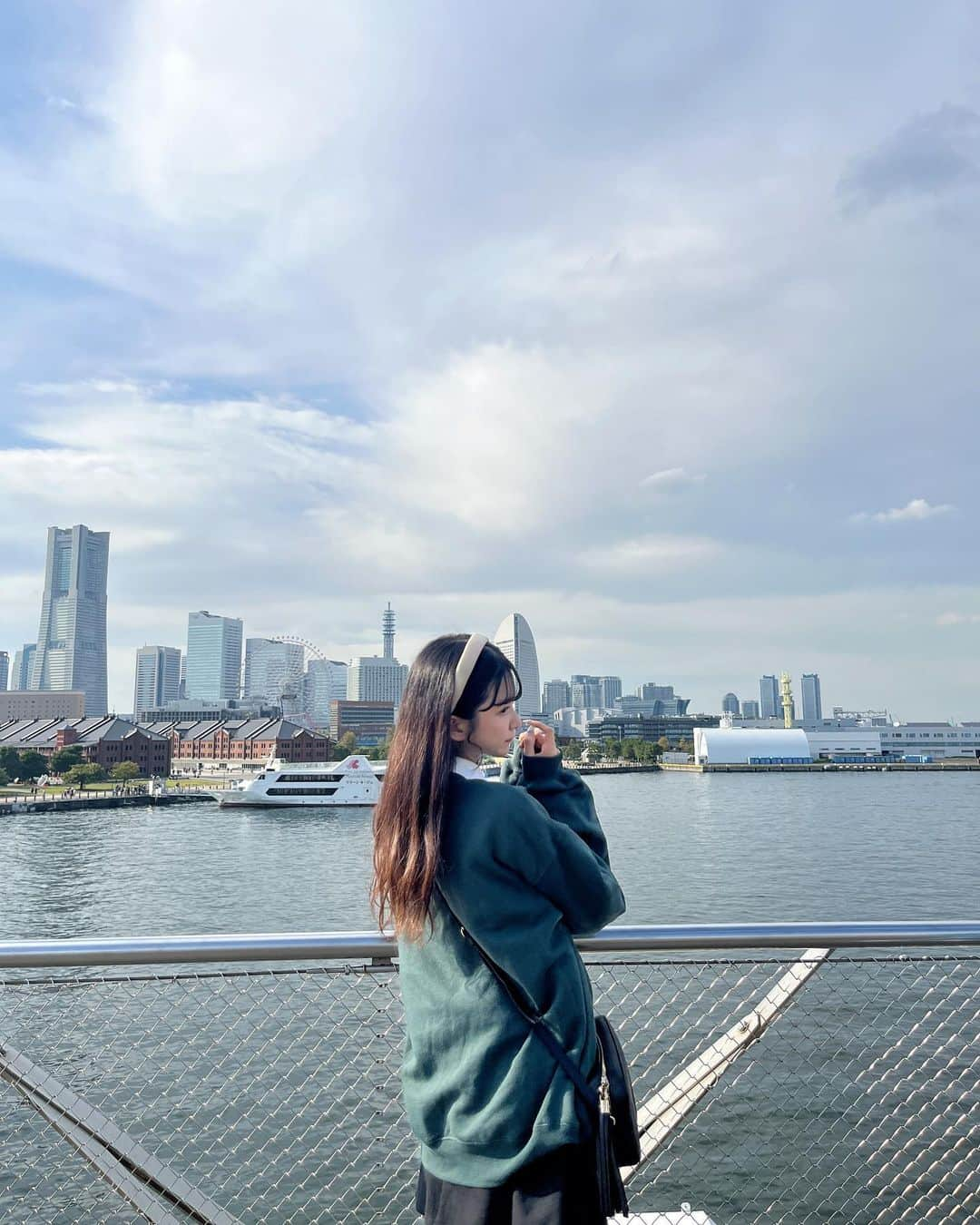 島袋香菜さんのインスタグラム写真 - (島袋香菜Instagram)「yokohama🐶♡  #みなとみらい #横浜　#大桟橋 #eggsnthings」11月2日 19時57分 - _kanaloco_