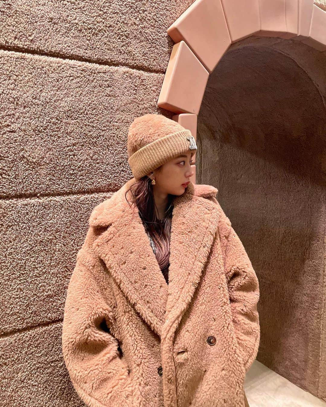 しゅうさんのインスタグラム写真 - (しゅうInstagram)「・ Max Mara 10th Anniversary of the Teddy Bear Coat🤎 六本木ヒルズで行われているイベントへ行ってきたよ🫧 🐻のわたあめや、クレーンゲームがあって 可愛くて楽しい！空間でした🍬🤍 そしてなにより、、 TeddyBearCoat可愛すぎる🧸💭」11月2日 20時00分 - shuu_22_