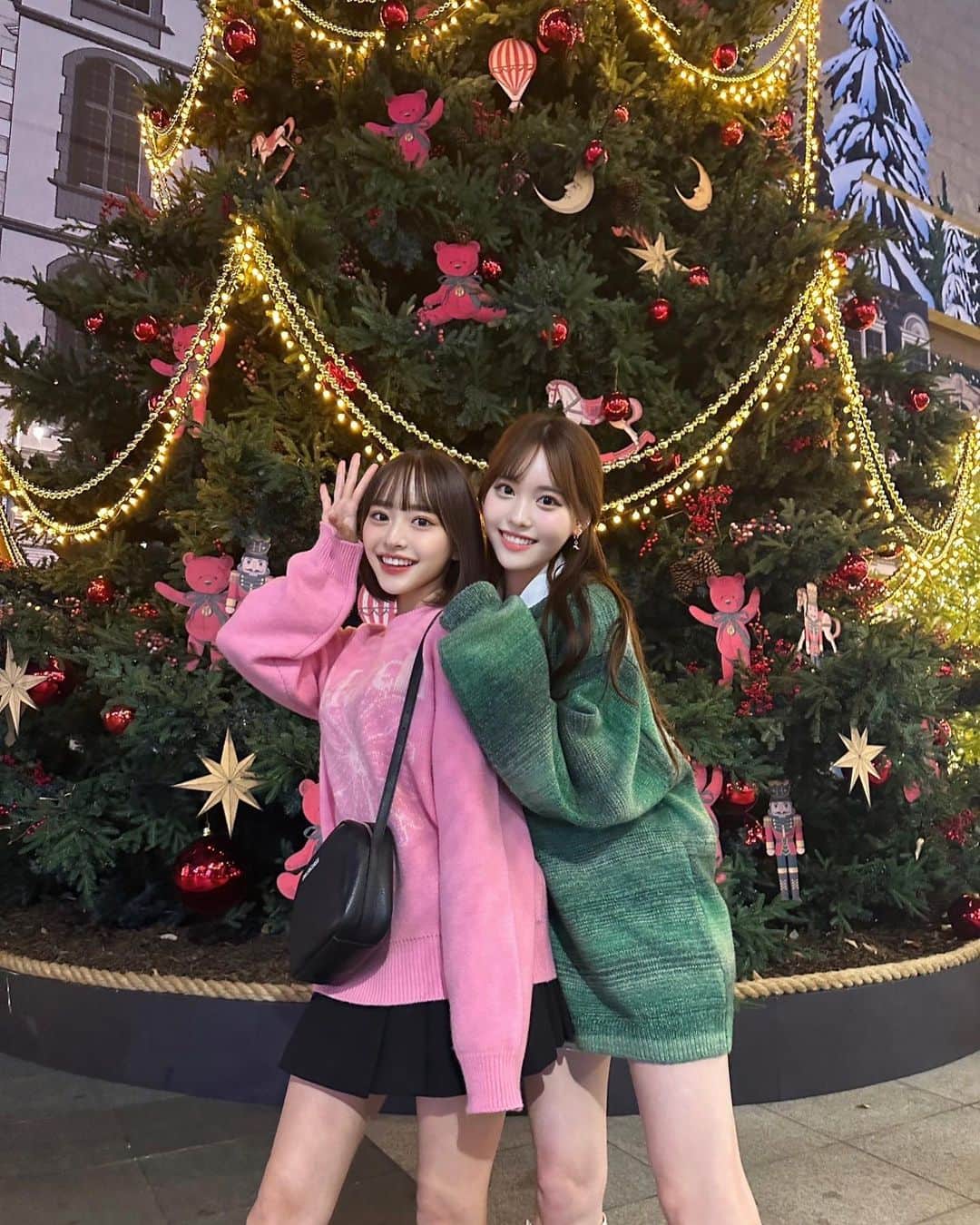 のインスタグラム：「🇰🇷🎄❤️」