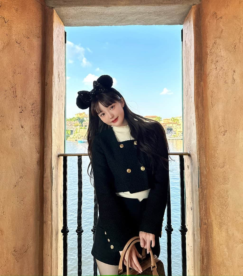 木村りかこさんのインスタグラム写真 - (木村りかこInstagram)「ストーリーで好評だった写真♡🥹 洋服はSHEIN🫶 コート 11765548 トップス 11407757」11月2日 20時22分 - rikako_0331