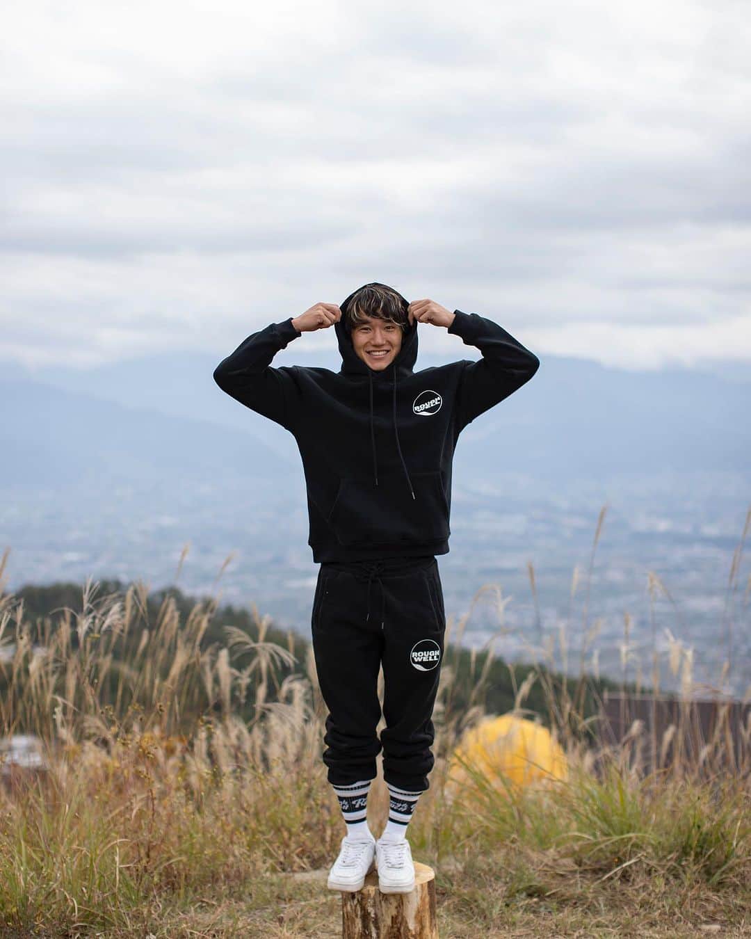 荒井陸のインスタグラム：「I wanna learn more about the world.」