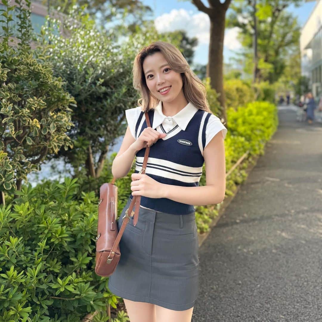 高橋紫微のインスタグラム：「最近前髪はかきあげです🫡💓 でもそろそろ前髪欲しくなってくるんだと思う😌😌」