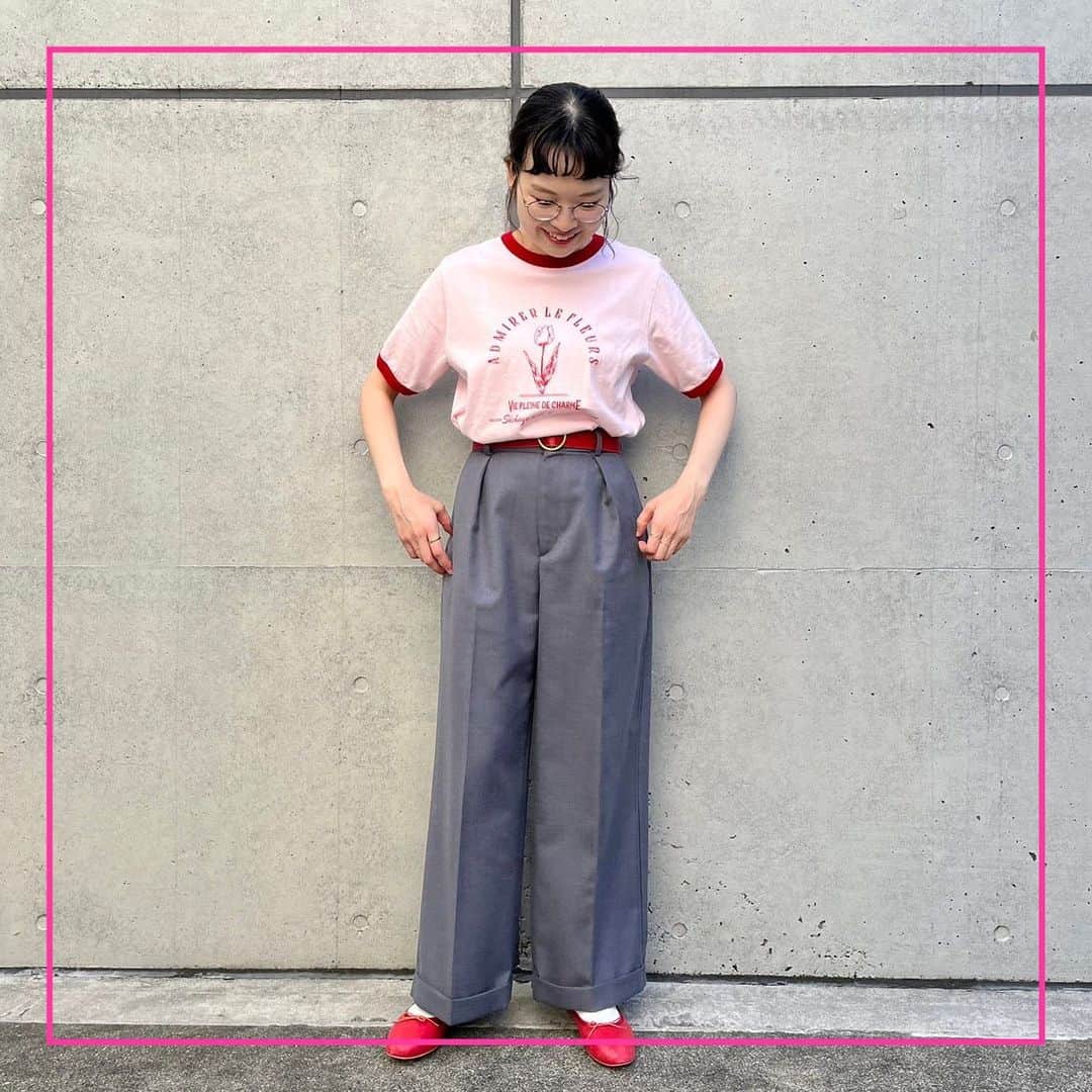 Dot&Stripes CHILDWOMANのインスタグラム：「. . 【2024 SPRING COLLECTION】 . . チューリッププリントリンガーT シロ.ピンク.コン/フリーサイズ 品番01-01-CT-010-24-1 ¥7,590(税込) 4月上旬頃入荷予定 (ZOZO TOWN/Ambidex store 1/26〜予約スタート) . TWストレートパンツ イエロー.グレー/サイズ36.38 品番01-01-PT-002-24-1 ¥20,680(税込) 2月中旬頃入荷予定 (ZOZO TOWN/Ambidex store 12/15〜予約スタート) . 丸真鍮太革ベルト コゲチャ.アカ.クロ/フリーサイズ 品番01-01-BT-001-24-1 ¥9,790(税込) 2月上旬頃入荷予定 (ZOZO TOWN/Ambidex store 12/1〜予約スタート) . 着用スタッフ160cm . . #dotandstripeschildwoman #childwoman #myfav  #childwomanparici #Okumo #2024ss」