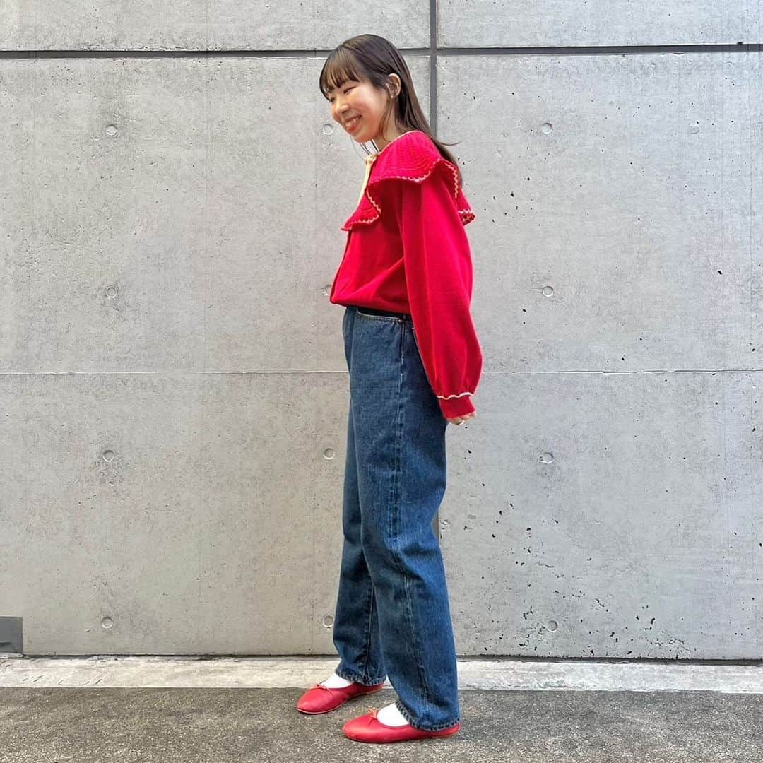 Dot&Stripes CHILDWOMANさんのインスタグラム写真 - (Dot&Stripes CHILDWOMANInstagram)「. . 【2024 SPRING COLLECTION】 . . 強撚綿透かし編み衿つきカーディガン キナリ.アカ.コン/フリーサイズ 品番01-01-KN-002-24-1 ¥14,850(税込) 2月下旬頃入荷予定 (ZOZO TOWN/Ambidex store 11/23〜予約スタート) . 着用スタッフ154cm . . #dotandstripeschildwoman #childwoman #myfav  #childwomanparici #Okumo #2024ss」11月2日 20時28分 - dot_and_stripes_official