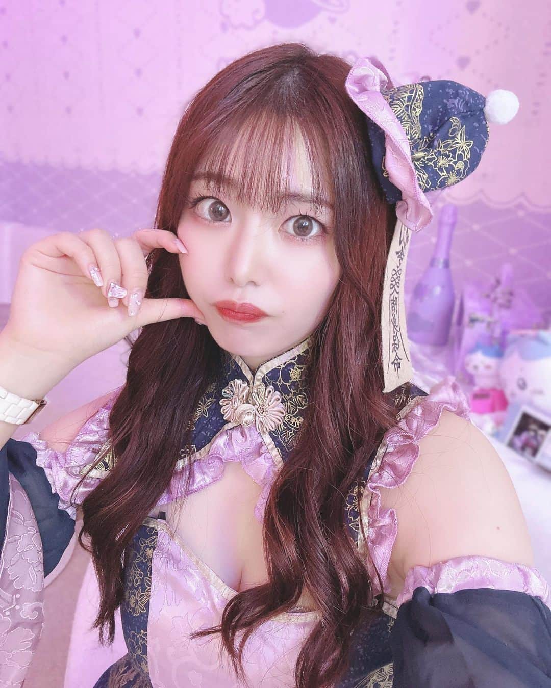 高橋みおのインスタグラム：「🤍 ⁡ ⁡ 11月になっちゃった〜 はぴはろ載せときます👻 ⁡ ⁡ いつもワンテンポ遅れがち。 ⁡ ⁡ ⁡ ⁡ ⁡ ⁡」