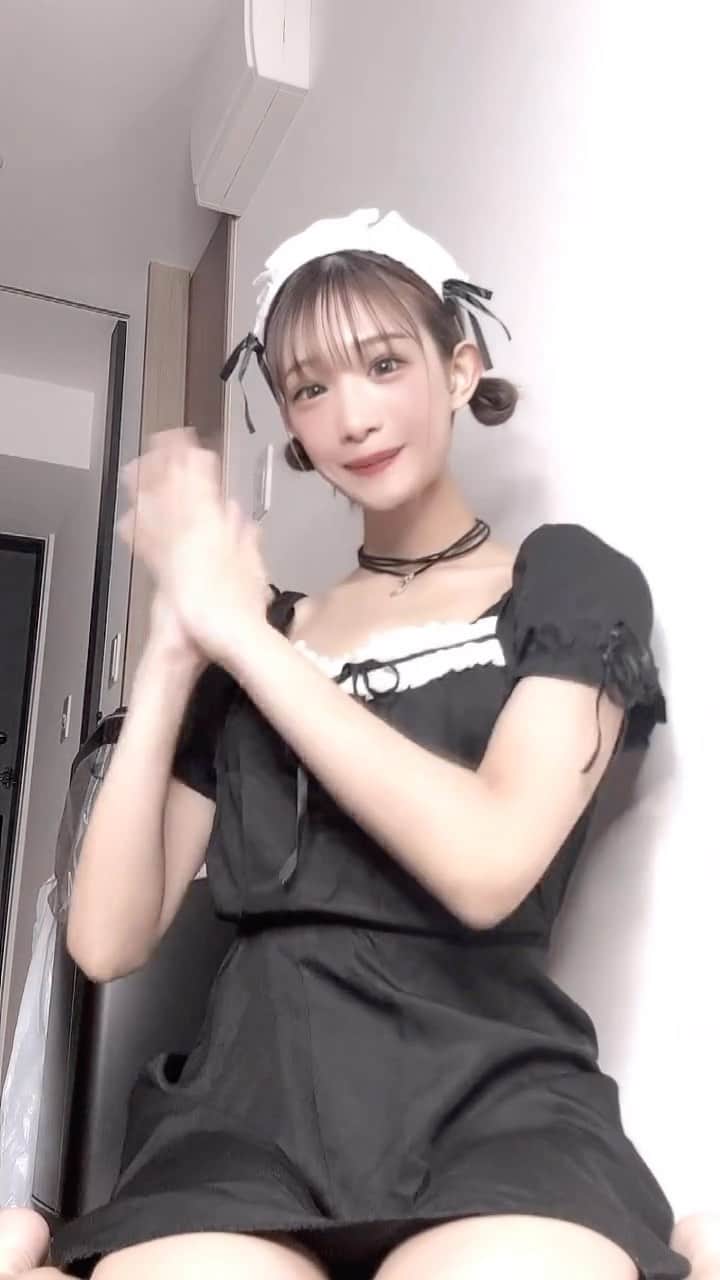 らなのインスタグラム：「褒めてえ」
