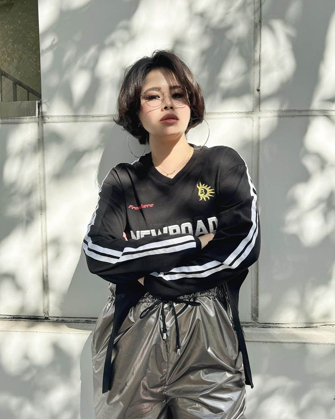 金子若菜のインスタグラム：「⠀ 35歳、誰よりも派手に過ごした展示会。 ありがとうございました😂✌🏻  ⠀ 皆様、忙しいでしょ？とか しっかり休んでね、とか、本当に人の優しさが沁みました。 (洋服ちゃんと紹介しろ？)  ⠀ EVRISが毎回、1番可愛い！！ これはどのシーズンも思って、 皆様をアテンドさせて頂いているのは 昔も今も、これからも変わりません。  お忙しい中、足を運んで頂いた皆様、 本当にありがとうございました！！🙏🏻」