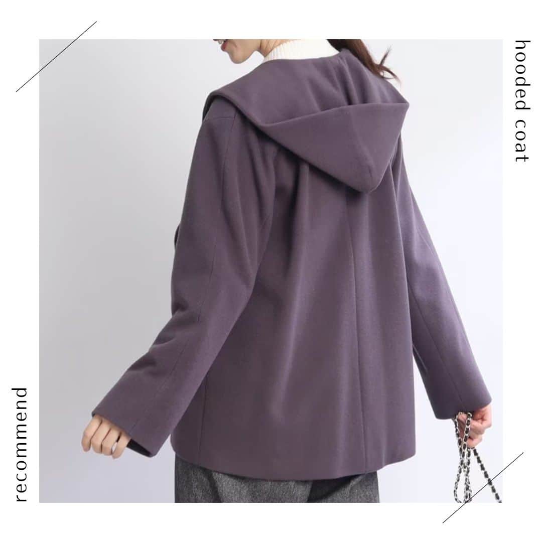 のインスタグラム：「｜COAT STYLE｜  冬コーデの主役『コート』をPICK UP！  上品な印象に仕上げた優しい印象の フーデットデザインのコートです。 前後差をつけて後ろは安心感のある少し長めの丈感で、 横から見えるラインもとてもキレイです。  - 商品詳細 - フーデッドコート No.101-97550｜¥49,940(taxin)  ▼プロフィール@reflect_kobe_officialより、 公式サイトページにリンク頂けます。  #reflect #リフレクト」