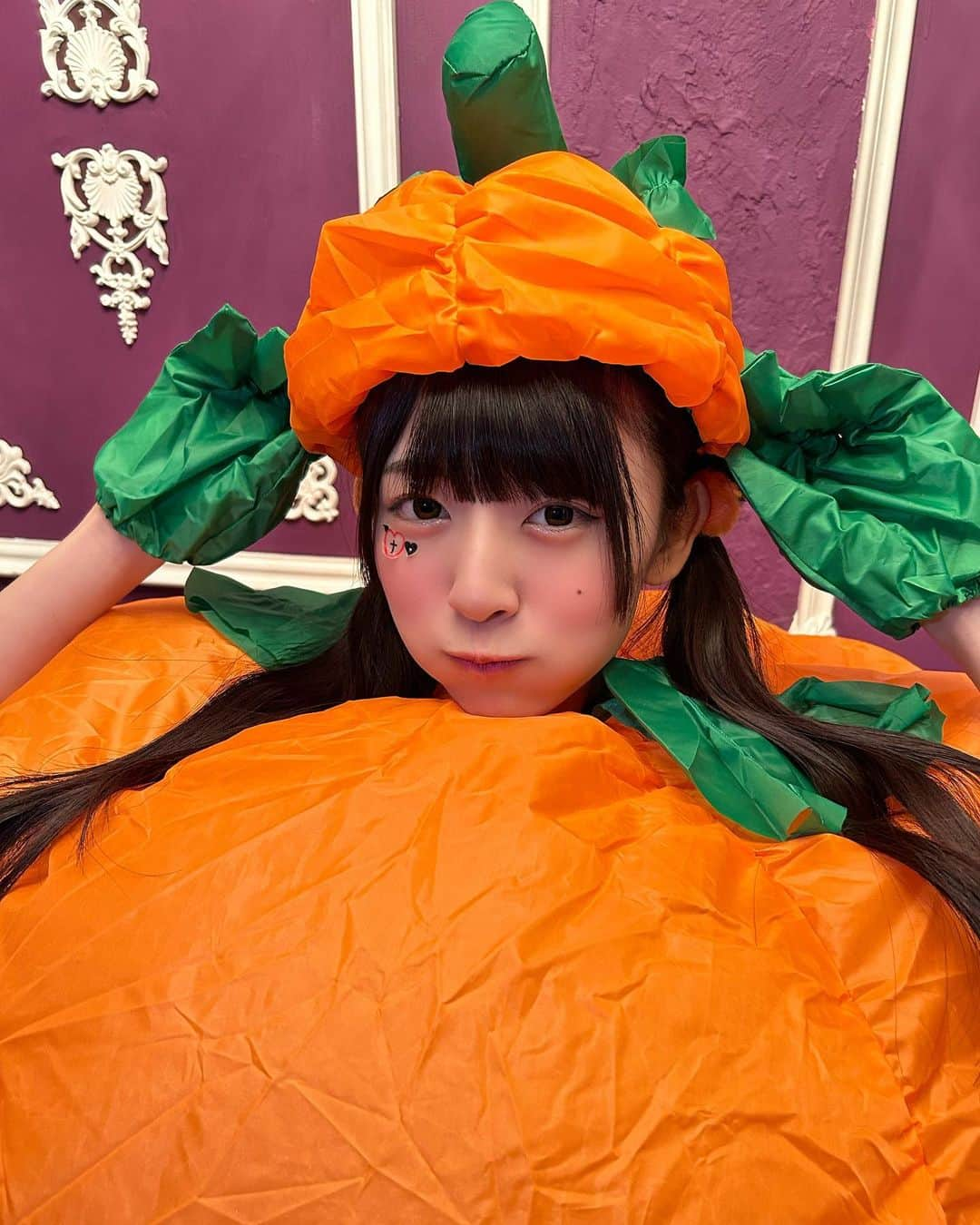 橋本美桜のインスタグラム：「実はこれ帽子あったんだよね🎃」