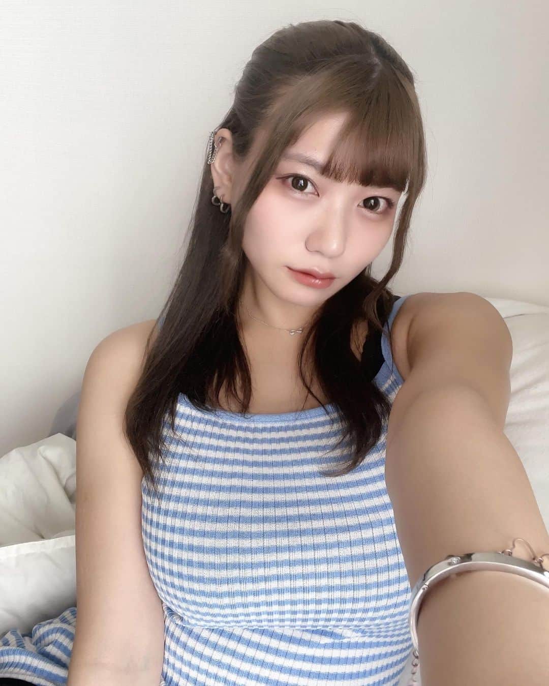 大葉めものインスタグラム：「先が見えなくなる絶望も、不安も、全部全部 貴方達が包み込んでくれるから」