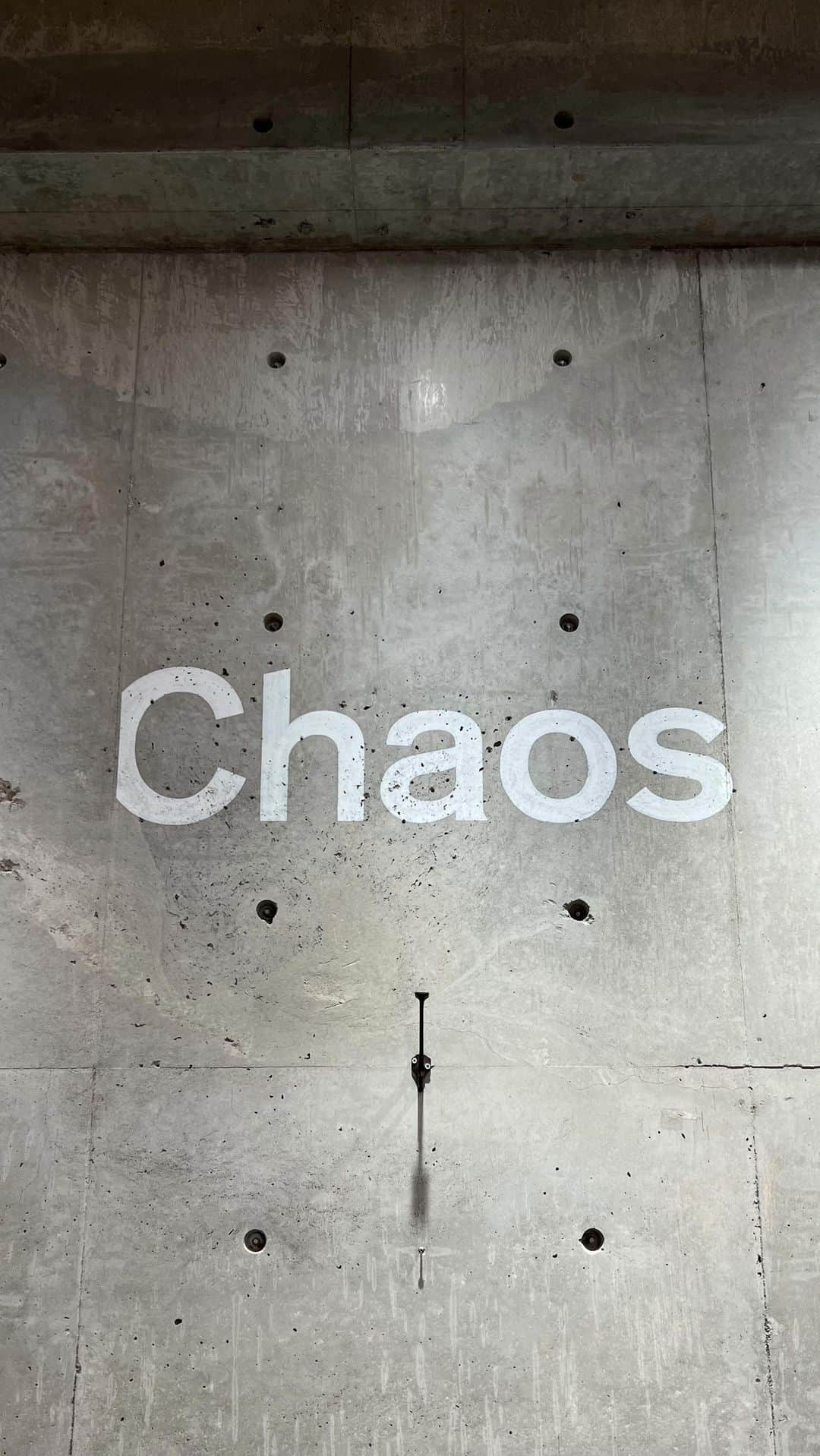 GO AKIMOTOのインスタグラム：「Chaos Instagram Liveで12月発売の新作アイテムのご紹介と合わせて、コーディネート提案をさせていただきました！」