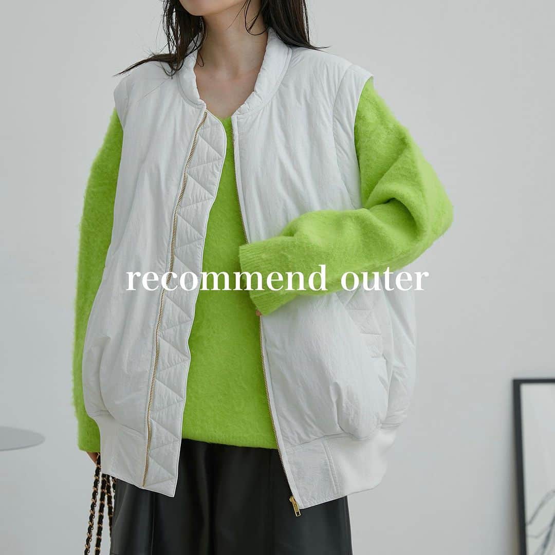 のインスタグラム：「【recommend outer】  袖を取り外してベストとしても 着用できるアウター。  着回しも効き、ロングシーズン活躍します！  #BVL53030 【2WAY】袖取り外しボリュームブルゾン ¥14,080 (税込) ※店舗販売中  ＠jadorejunonline   #vis #vis_jp #ビス#fashion#ootd #大人カジュア #カジュアルコーデ #カジュアル #レディ#秋#秋コーデ#秋冬コーデ#トレンド#トレンドファッション#アウター#アウターコーデ#ベスト」