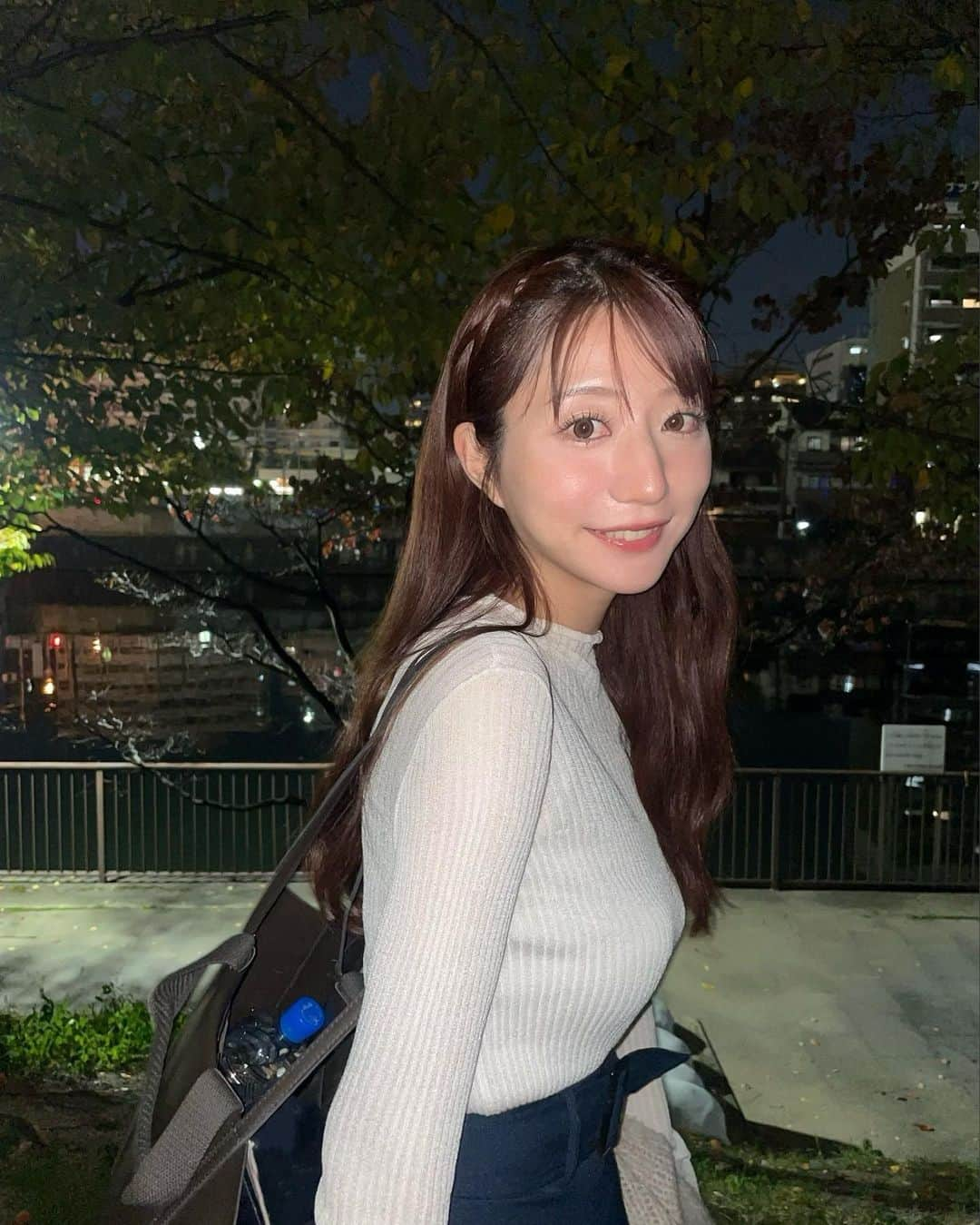 池田愛恵里さんのインスタグラム写真 - (池田愛恵里Instagram)「この季節の夜のお散歩最高に好き🤔🌙明日はDIVERの公開生放送！Oh!Me 大津テラス サテライトスタジオ是非遊びにきてください〜♡」11月2日 21時18分 - ikeda_aeri