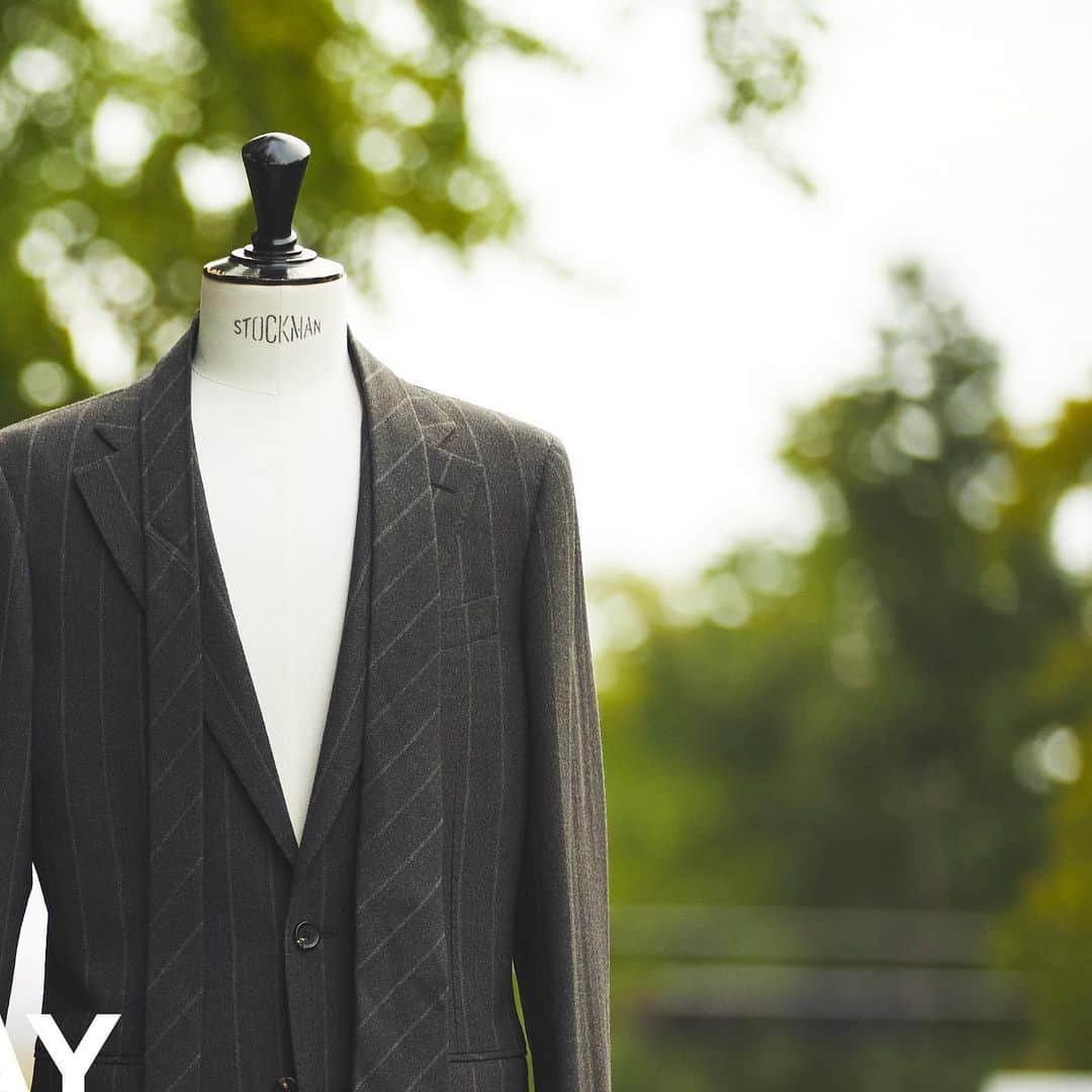 SUIT SELECT スーツセレクトさんのインスタグラム写真 - (SUIT SELECT スーツセレクトInstagram)「【11.11 SUIT SELECT'S DAY】 11月11日は『SUIT SELECTの日』 日頃の感謝を込めて、 今年もゼニアのスーツをご用意しております。 （共生地のネクタイもございます。） ・ SUIT ¥55,000(税込) ・ ・ ・ #suit #スーツ #suitselect #スーツセレクト #スーツのある日常 #スーツスタイル ・ #メンズ #メンズファッション #メンズコーデ #オーダー #オーダースーツ #ゼニア #スーツセレクトの日 #11月11日 #特別企画 ・  #business #fashion #ootd #outfit #mens #mensfashion #menscode #menswear #2023aw #aw #autumn #winter #zegna #suitselectsday #special」11月2日 21時41分 - suitselect_japan_official