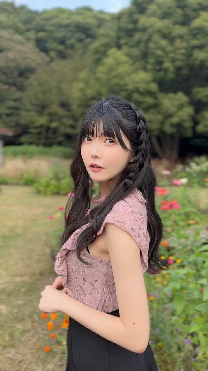 小野寺梓のインスタグラム：「Is it what you imagined?🌷  #黒髪  #黒髪ロング #攝影 #旅遊攝影 #拍攝 #寫真 #攝影日記 #人像攝影 #攝影師 #互惠 #拍照 #人像摄影 #攝影日常」
