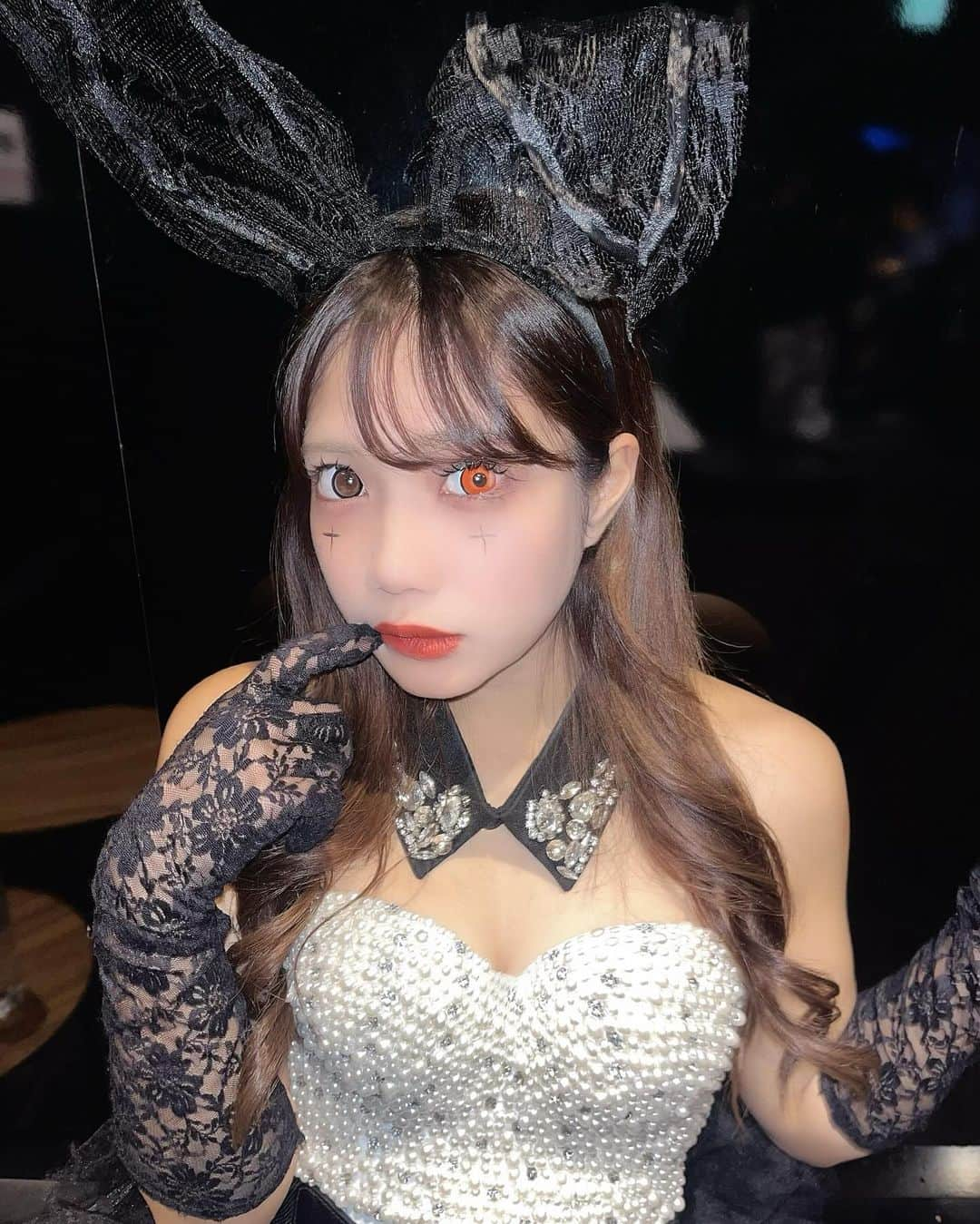 根路銘彩香のインスタグラム：「遅くなったけど今年のHalloweenの仮装集🐰🩷」