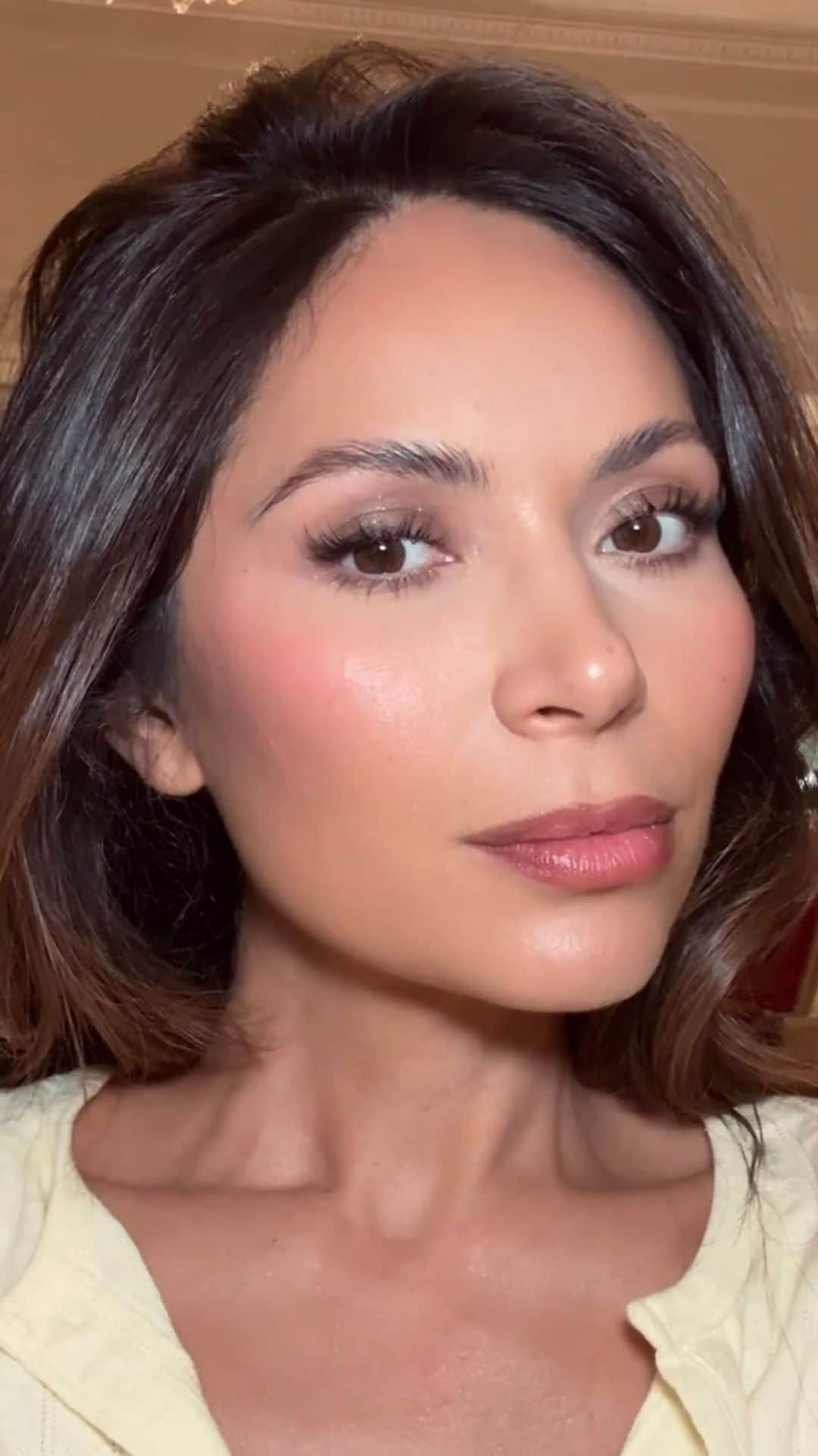 Marianna Hewittのインスタグラム：「I 🫶 holiday glam ✨」