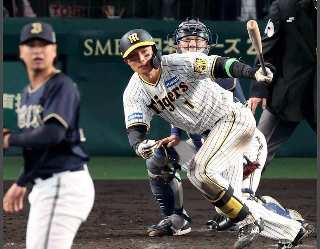 本田雅人のインスタグラム：「勝った〜！！！！！ 六甲おろしの譜面探さな！笑」