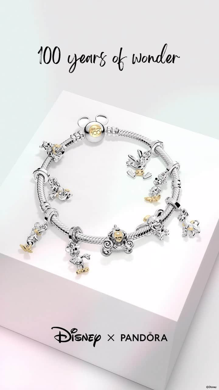 PANDORAのインスタグラム：「Surprise! Look who’s dropping in to join the Disney100 collection – it’s Winnie the Pooh! 🧸🍯🎉 #DisneyxPandora #PandoraBracelet #PandoraCharms」