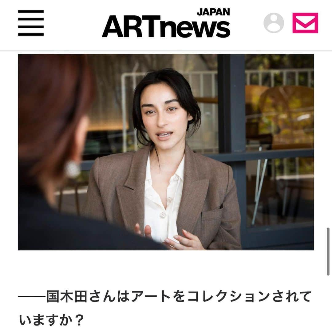 国木田彩良さんのインスタグラム写真 - (国木田彩良Instagram)「@artnewsjapan @artnews 人はアート作品を通して、人々の魂や歴史を感じることができます。その一方で、アートはあくまでエリートたちのものであり、保守的で威圧的に感じている人も少なくないと思います。それはとても残念なこと。私は、アートを難しく考える必要はないと考えています。業界自体は非常に複雑に構造化されていますが、本質的には、アートは感動を与えてくれるものだからです。アーティストの歴史やギャラリストの歴史を知らなくても、作品に対峙したときの自分の感情を素直に楽しむことができます。」11月2日 22時00分 - saiknd