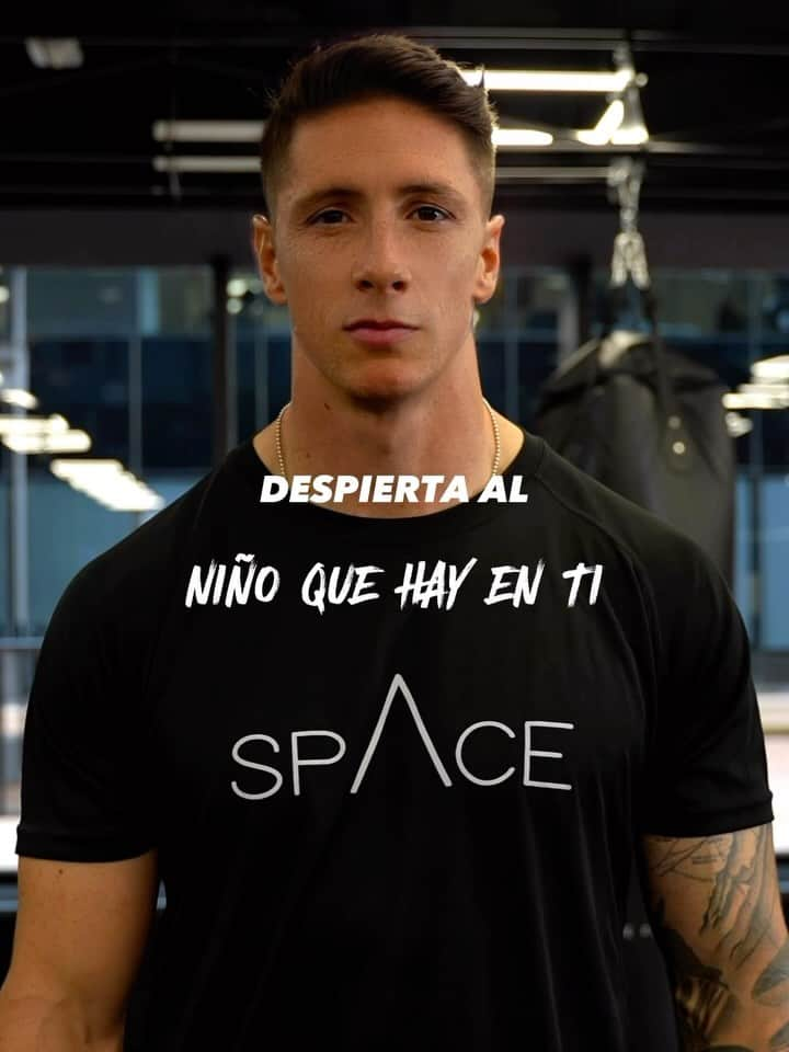 フェルナンド・トーレスのインスタグラム：「La vida es una aventura. Afróntala con energía, fuerza y determinación.  DESPIERTA AL NIÑO QUE HAY EN TI.  Ven a conocer @space9f y comienza tu nuevo camino. 📍POZUELO. Complejo de Ática Edificio 6 📍VALDEBEBAS. Av Jose antonio Corrales 8」