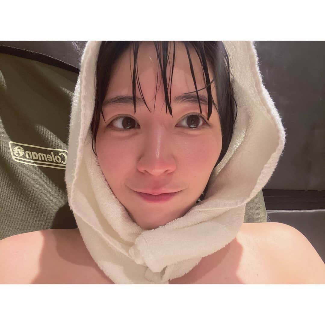 吉谷彩子さんのインスタグラム写真 - (吉谷彩子Instagram)「明日、11月3日(金) 日本大学芸術学部 江古田校舎の大ホールにて 11時半から皆様のことを待っているぜ💫🐣  サウナにも行って準備万端です🧖‍♀️  では、また明日〜☺️  #芸祭 #安心してください #バスタオル巻いてます」11月2日 22時23分 - ayako_yoshitani