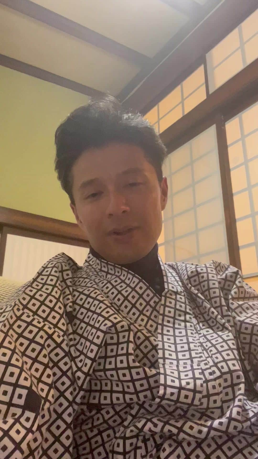 橋本昌彦のインスタグラム：「高野山大塔前での上映を終えました。 も〜宇宙との一体感素晴らしかった🙏 空海さんを筆頭に高野山関係者の皆さま チームLIFEの皆様ご準備ありがとうございました🙏😌  今の感想を残しておきたいと思います。  #空海  #高野山  #lifeいのち  #スーパーキッズオーケストラ  #宇宙  #一体感」