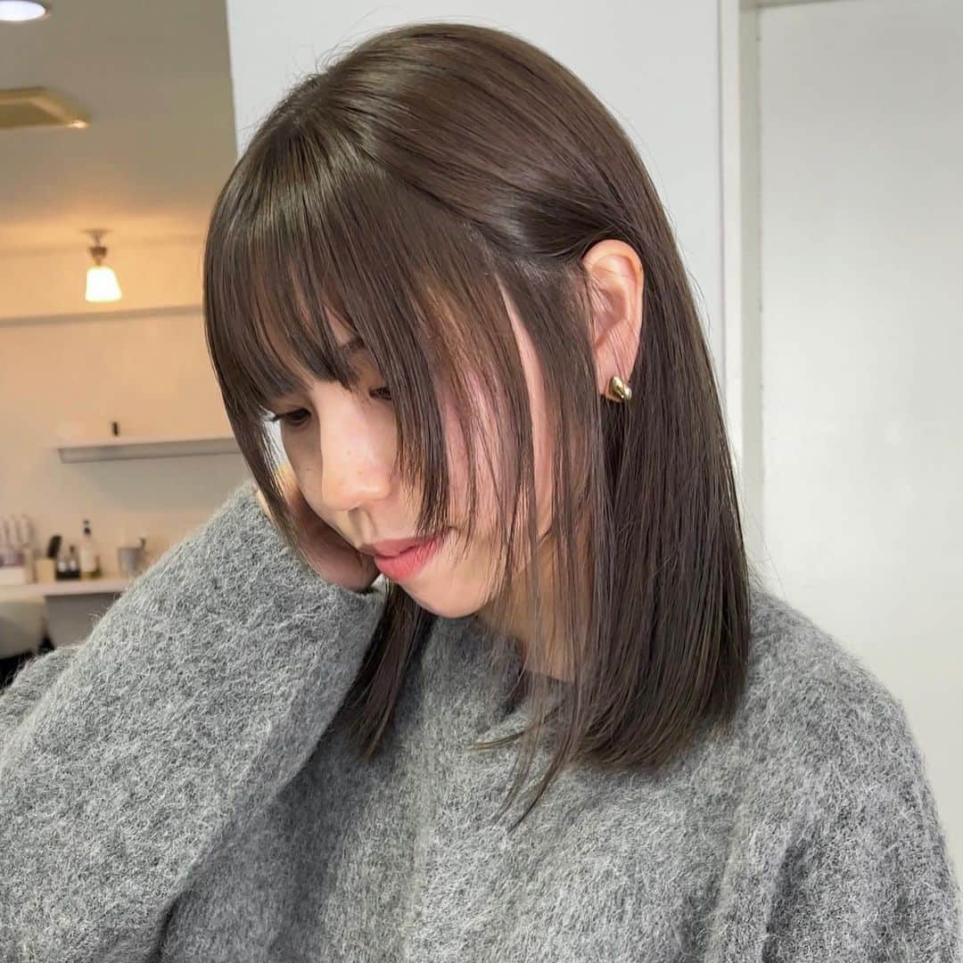 伊藤愛さんのインスタグラム写真 - (伊藤愛Instagram)「ブリーチなし hazel beige🥜  前髪もぽてっとつくってみた♡似合う♡」11月2日 22時34分 - maison_ai