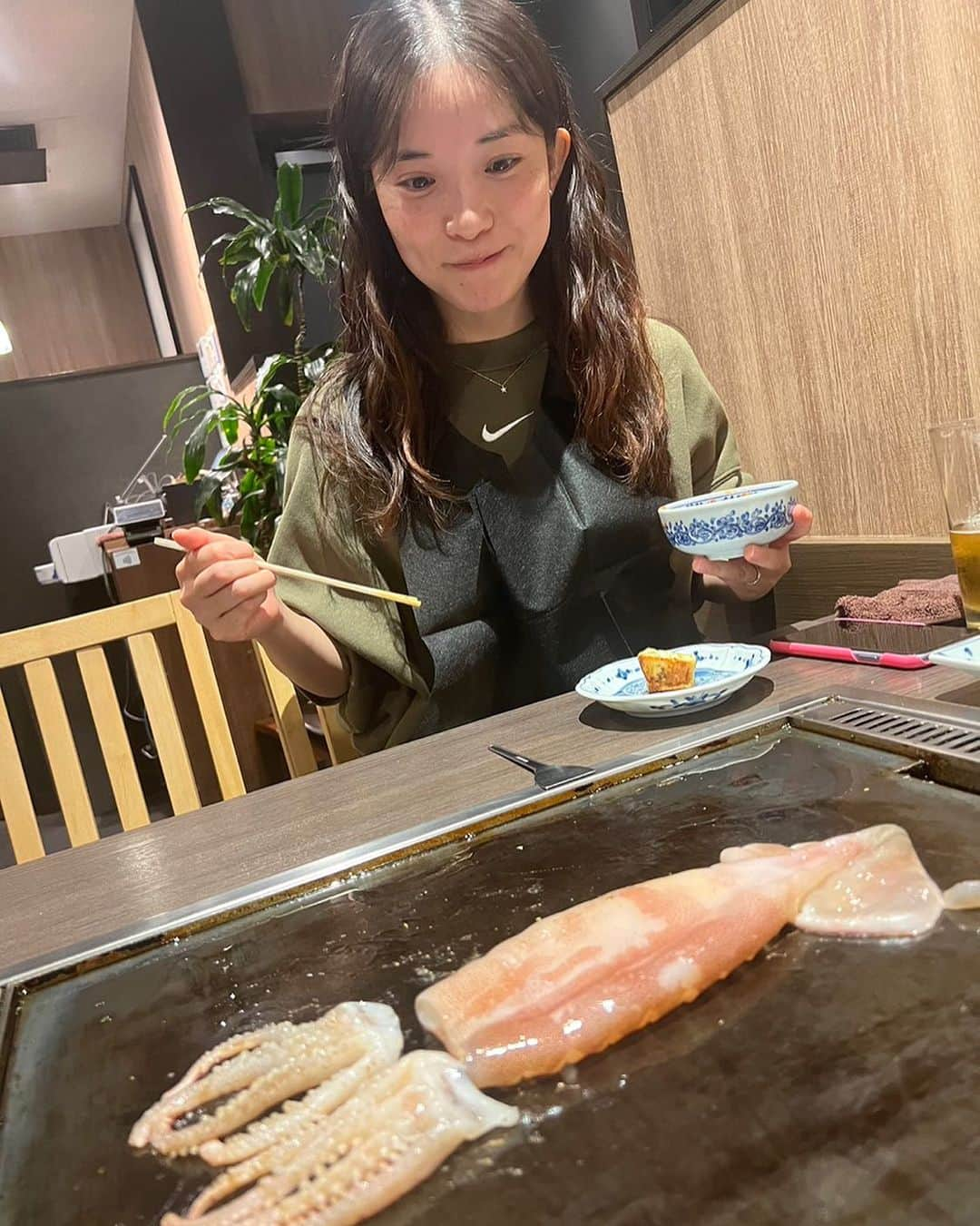 仮谷せいらさんのインスタグラム写真 - (仮谷せいらInstagram)「イカの丸焼き待ち🦑」11月2日 22時38分 - seira_kariya