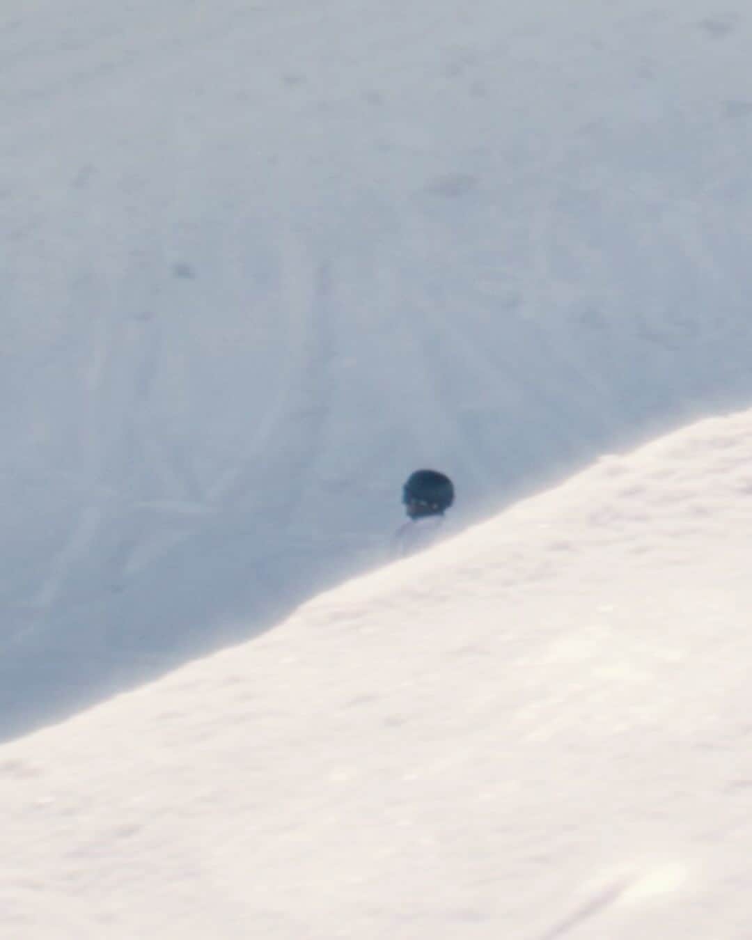 X Gamesのインスタグラム：「How are you getting ready for the season?  @joeyokesson  Frontside 1440 @lucasfoster Backside 1260 @chasejosey Front Alley Opp Double Rodeo 900 @chase_ing_snow Frontside Double 1260 🎥 @cuban_lu  #XGames」