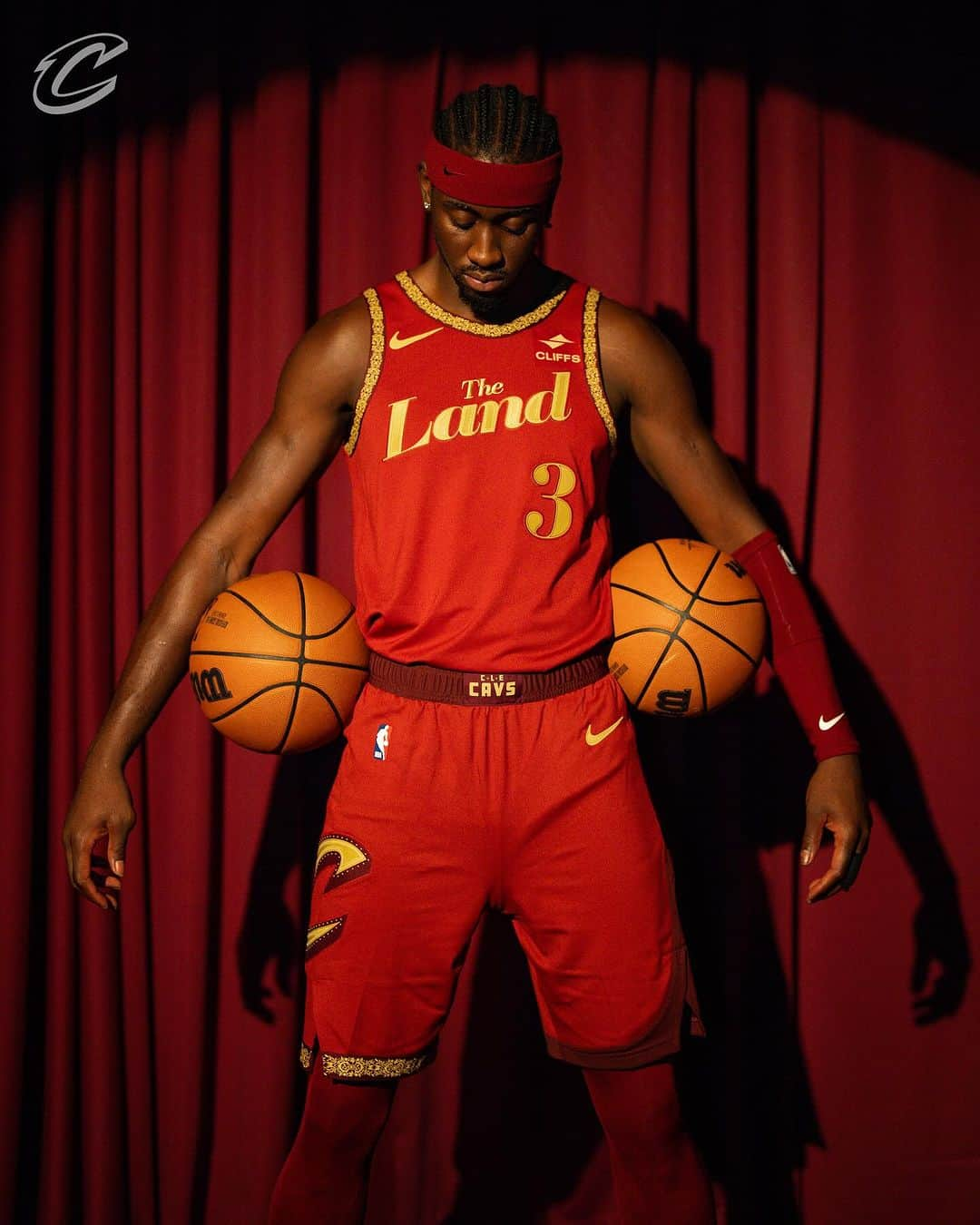 キャブスのインスタグラム：「Cleveland Cavaliers x The Performing Arts 🎭  Presenting our 2023-24 Nike NBA City Edition uniform, inspired by our city’s rich history of performing arts from Playhouse Square, the largest Performing Arts Center in the United States outside of New York, to Severance Music Center, home to the world-renowned Cleveland Orchestra.  🔗 cavs.com/city」